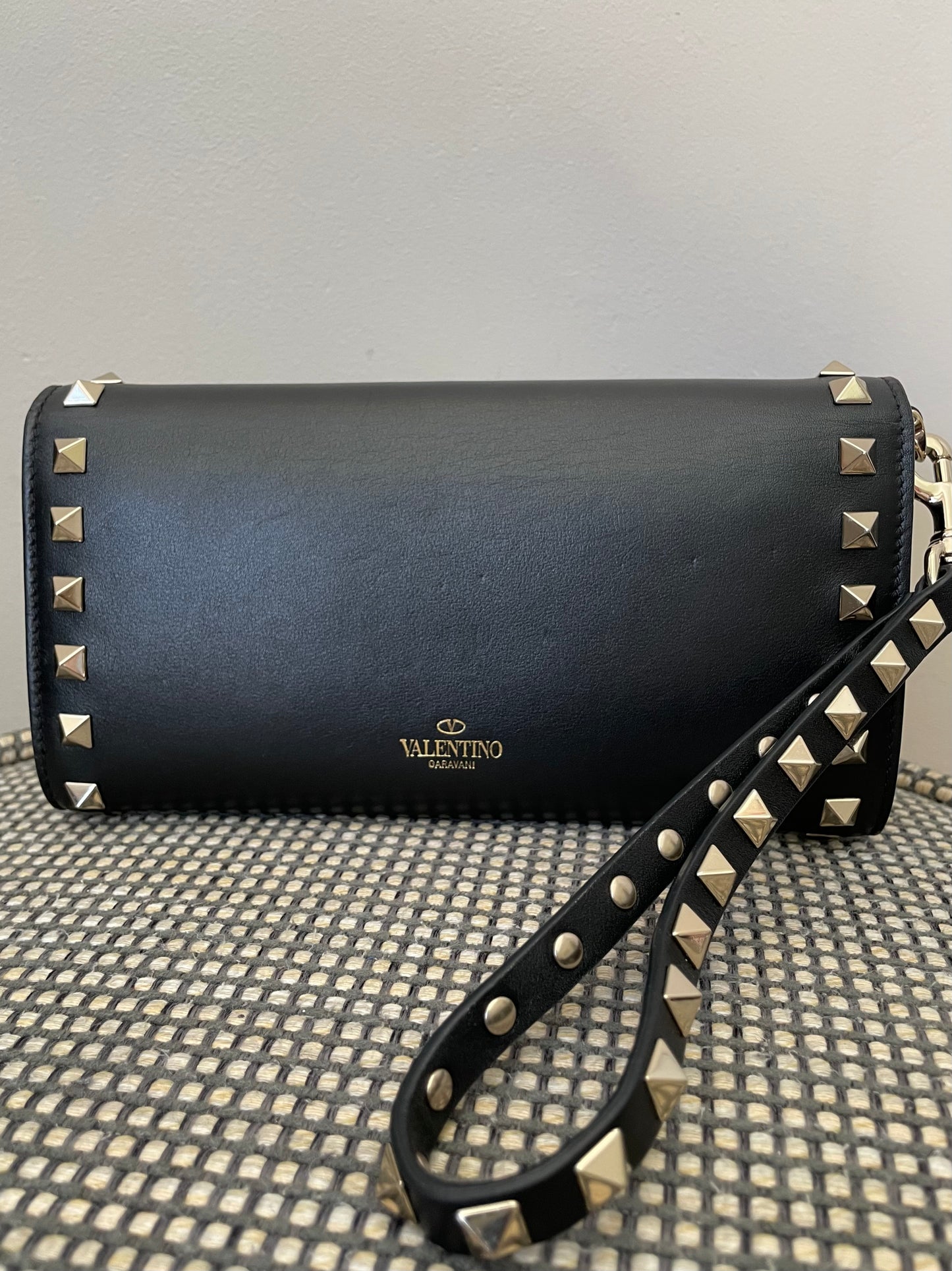 Preloved Valentino Garavani Rockstud Wristlet Wallet
