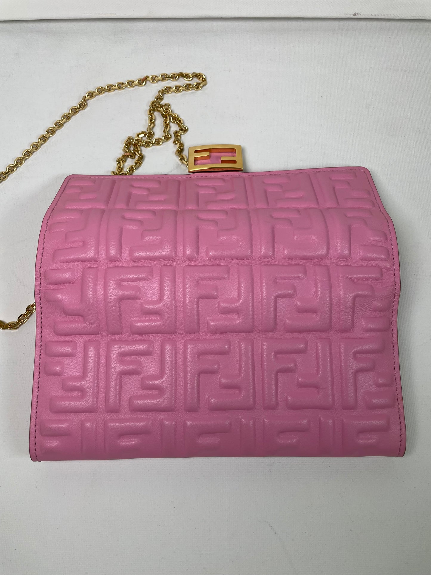 Preloved Fendi FF Embossed Continental Chain Wallet