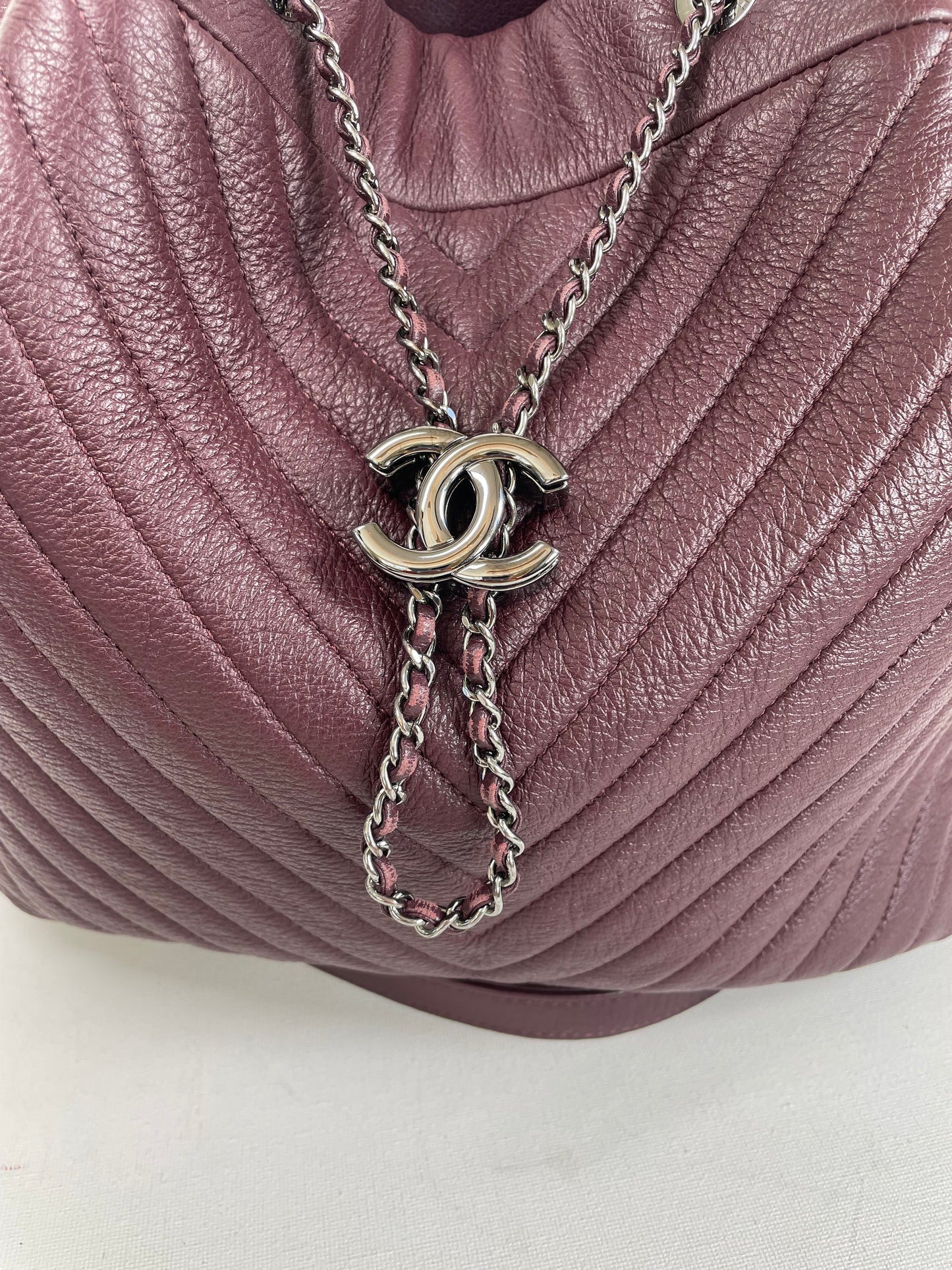 Preloved Chanel CC Gabriel Chevron Bucket Bag, Large