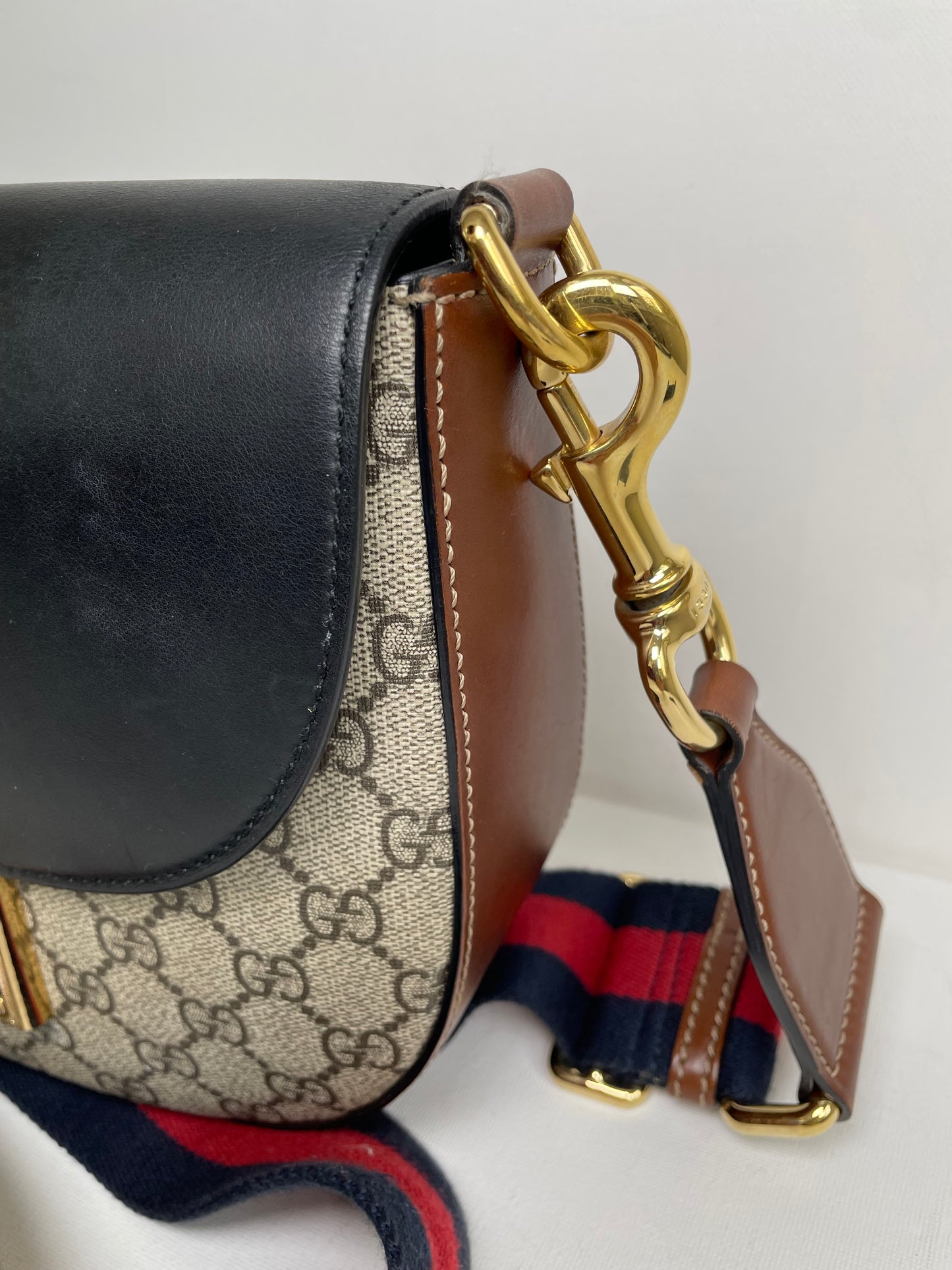 Preloved Gucci GG Supreme Monogram Saddle Lock Messenger Shoulder Bag, Small