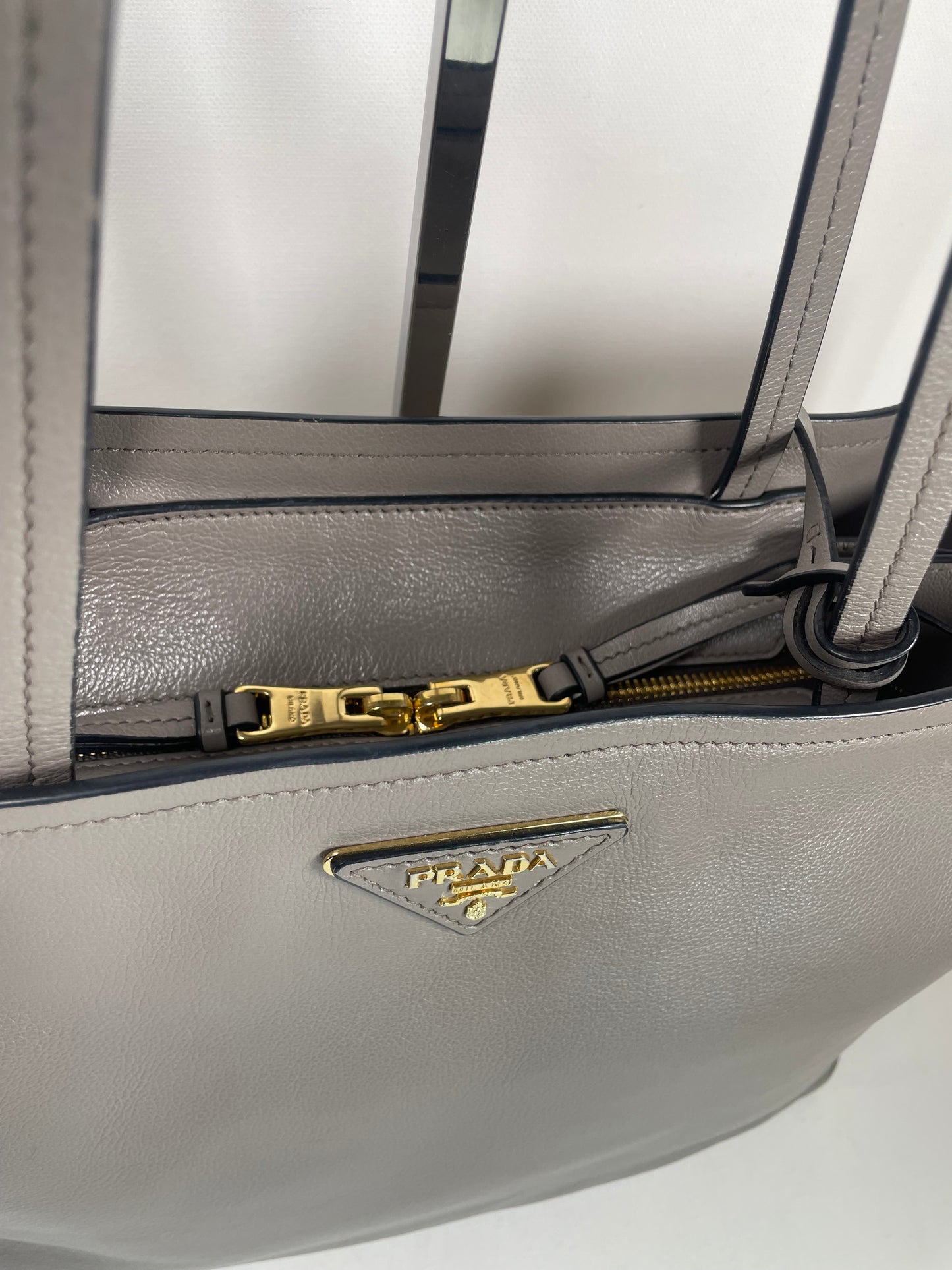 Preloved Prada Shoulder Tote Bag