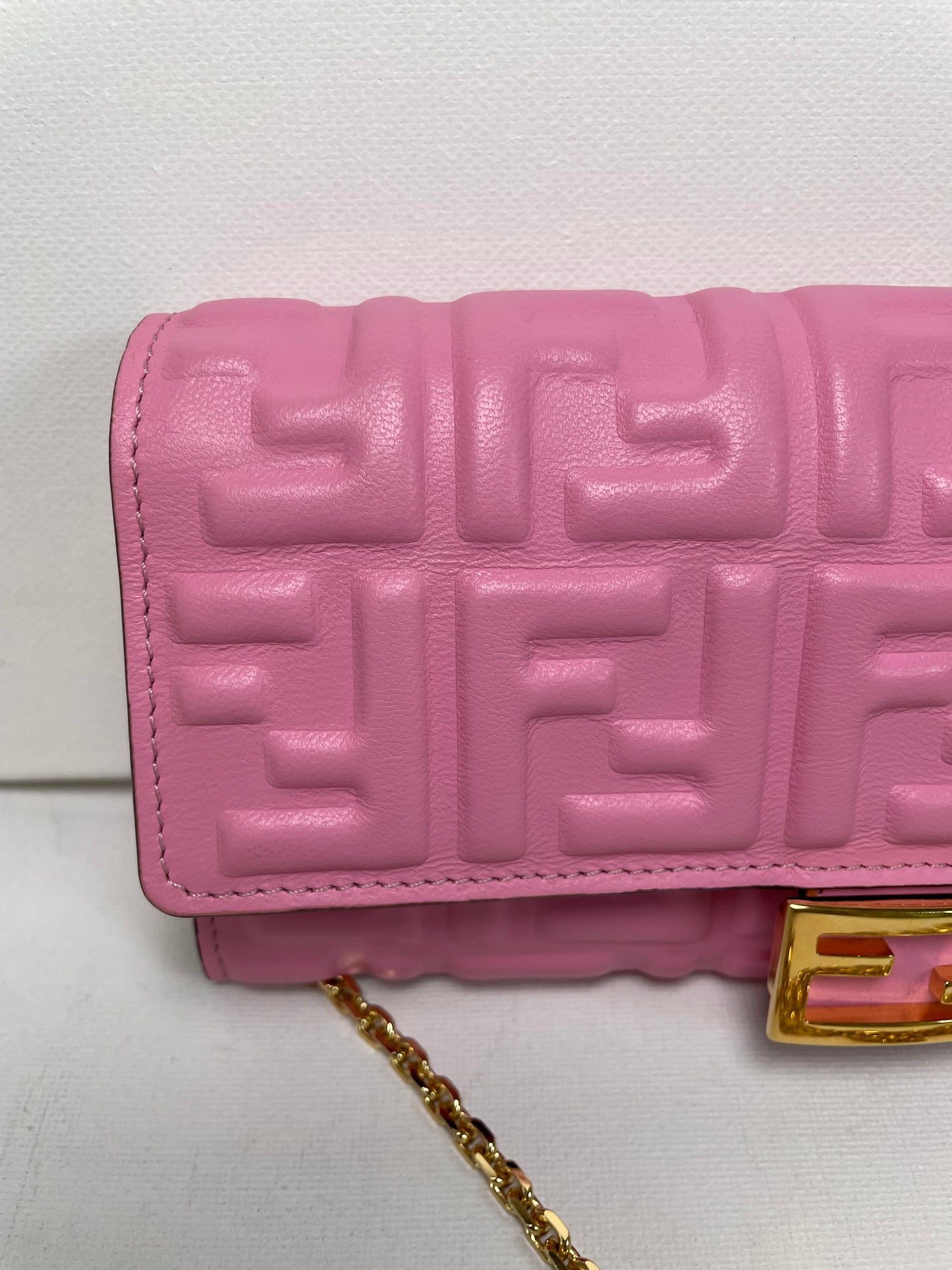 Preloved Fendi FF Embossed Continental Chain Wallet