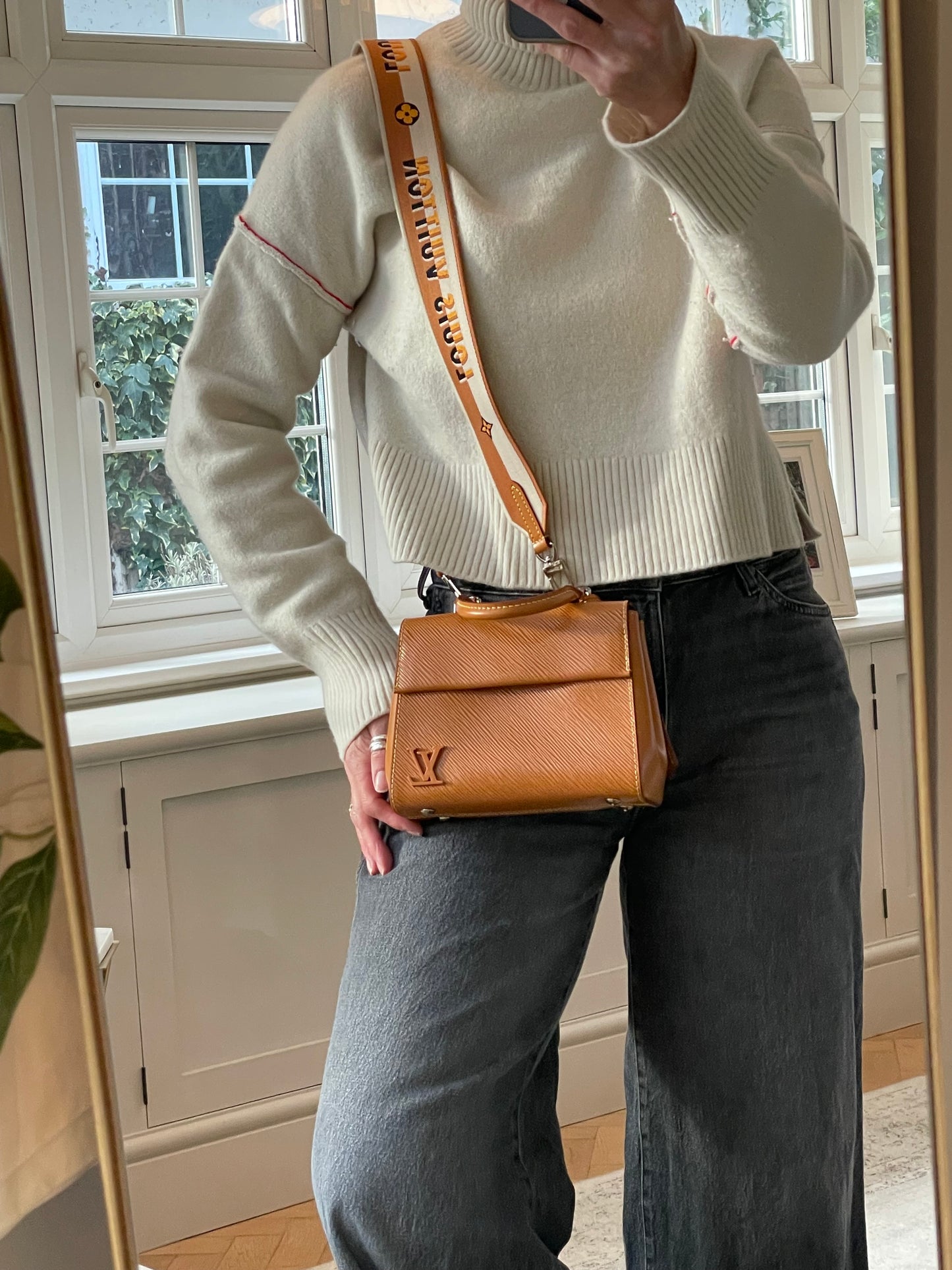 Preloved Louis Vuitton Cluny Shoulder Bag, Mini