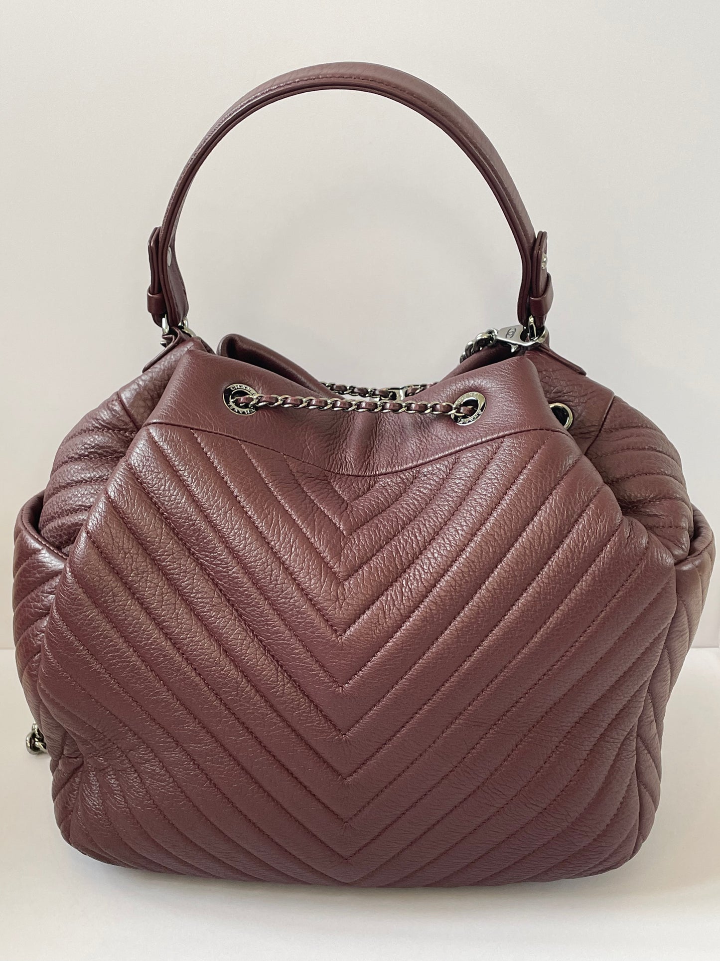 Preloved Chanel CC Gabriel Chevron Bucket Bag, Large