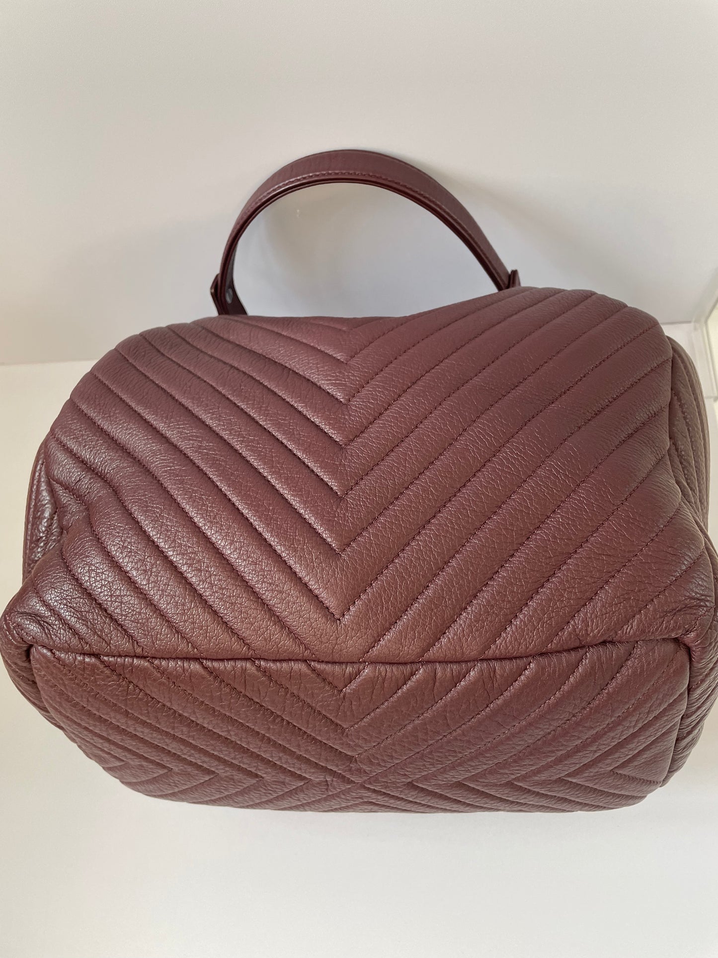 Preloved Chanel CC Gabriel Chevron Bucket Bag, Large
