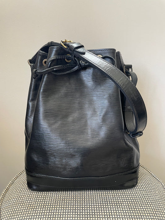 Preloved, Vintage Louis Vuitton Noe Bucket Bag, Large