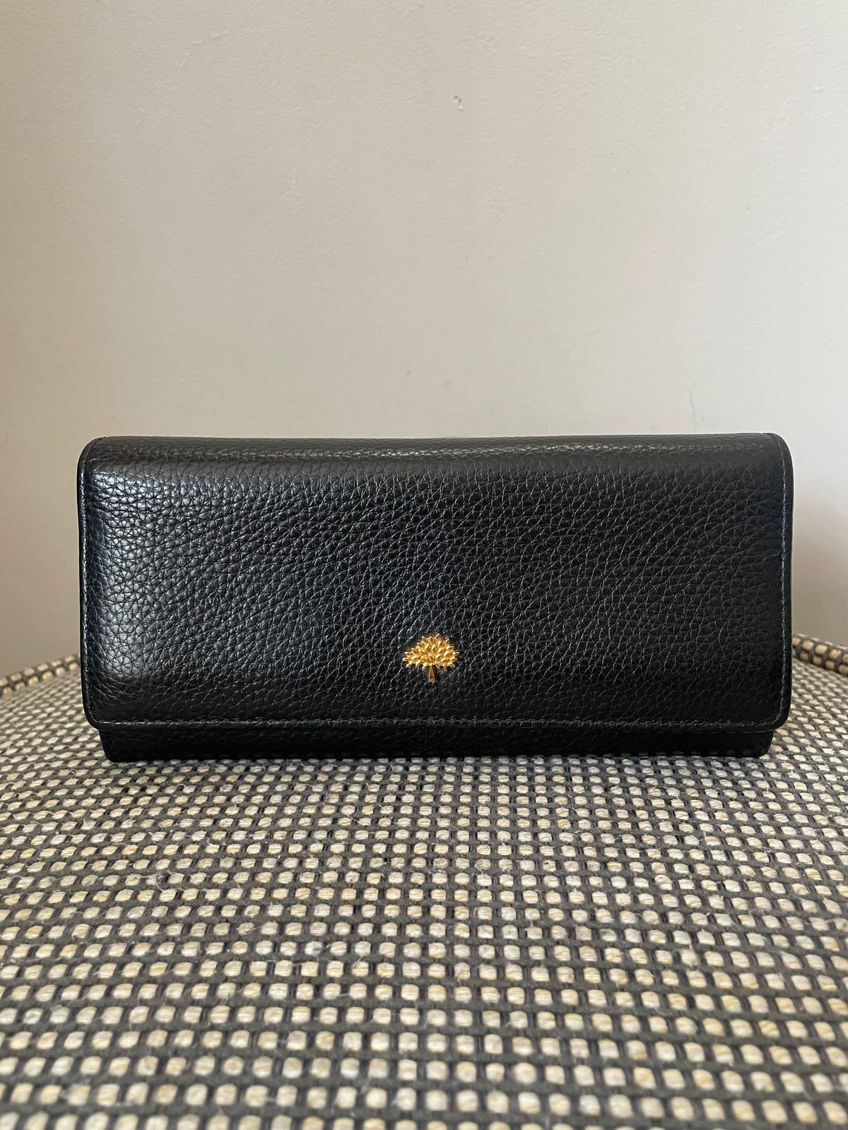 Preloved Mulberry Continental Tree Classic Grain Wallet