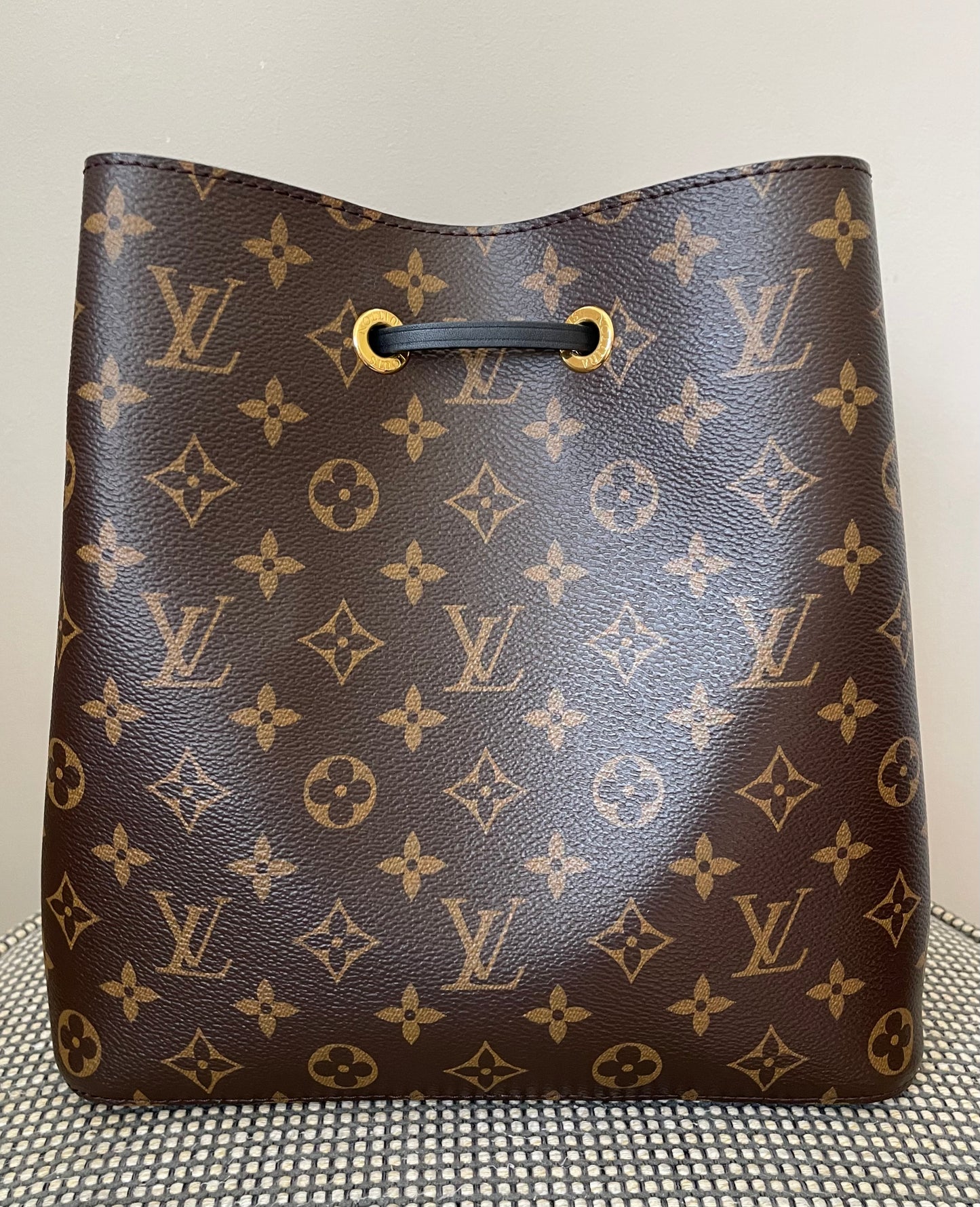 Preloved Louis Vuitton NeoNoe bag