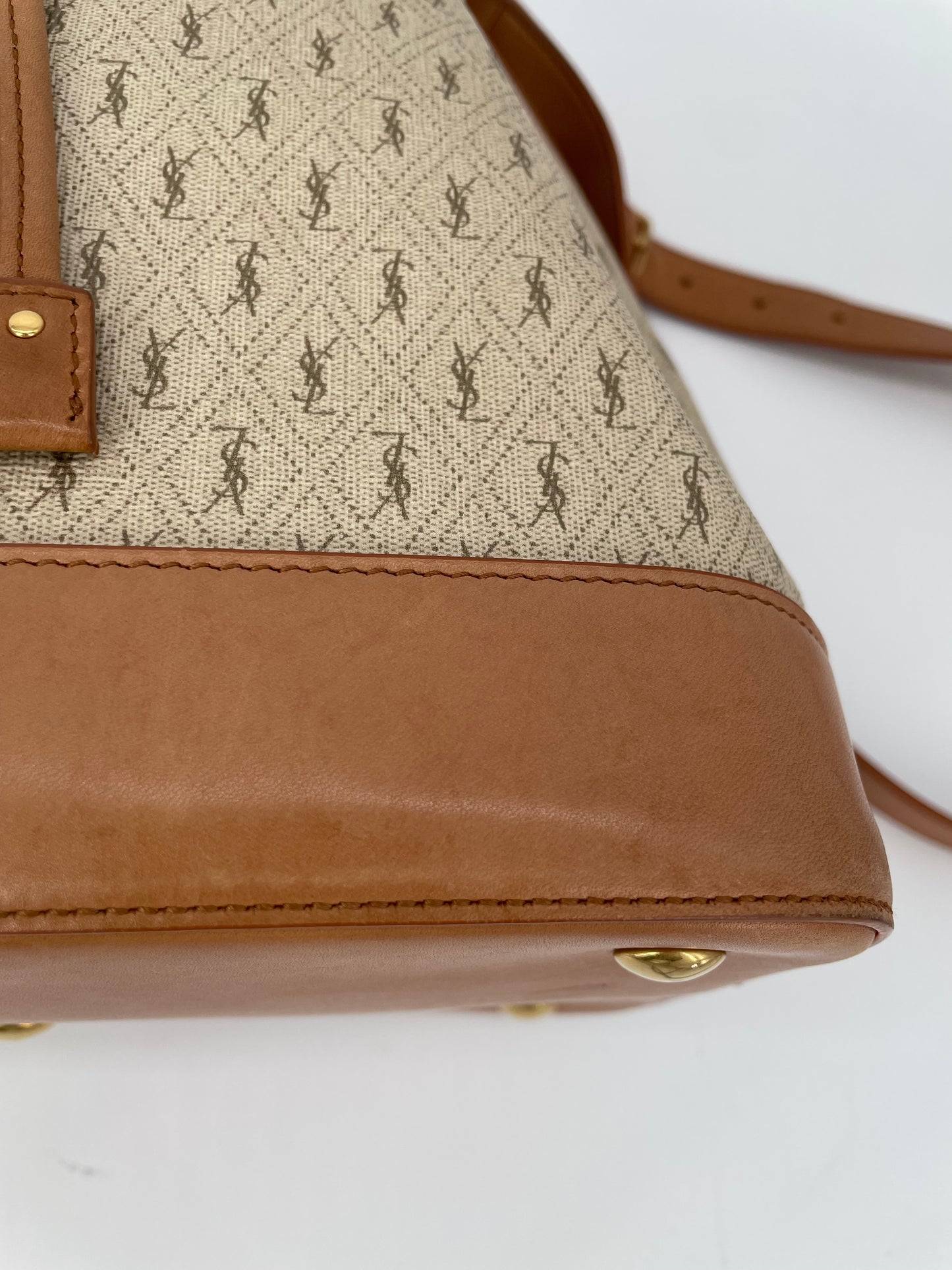 Preloved Saint Laurent Le Monogramme Bucket Bag