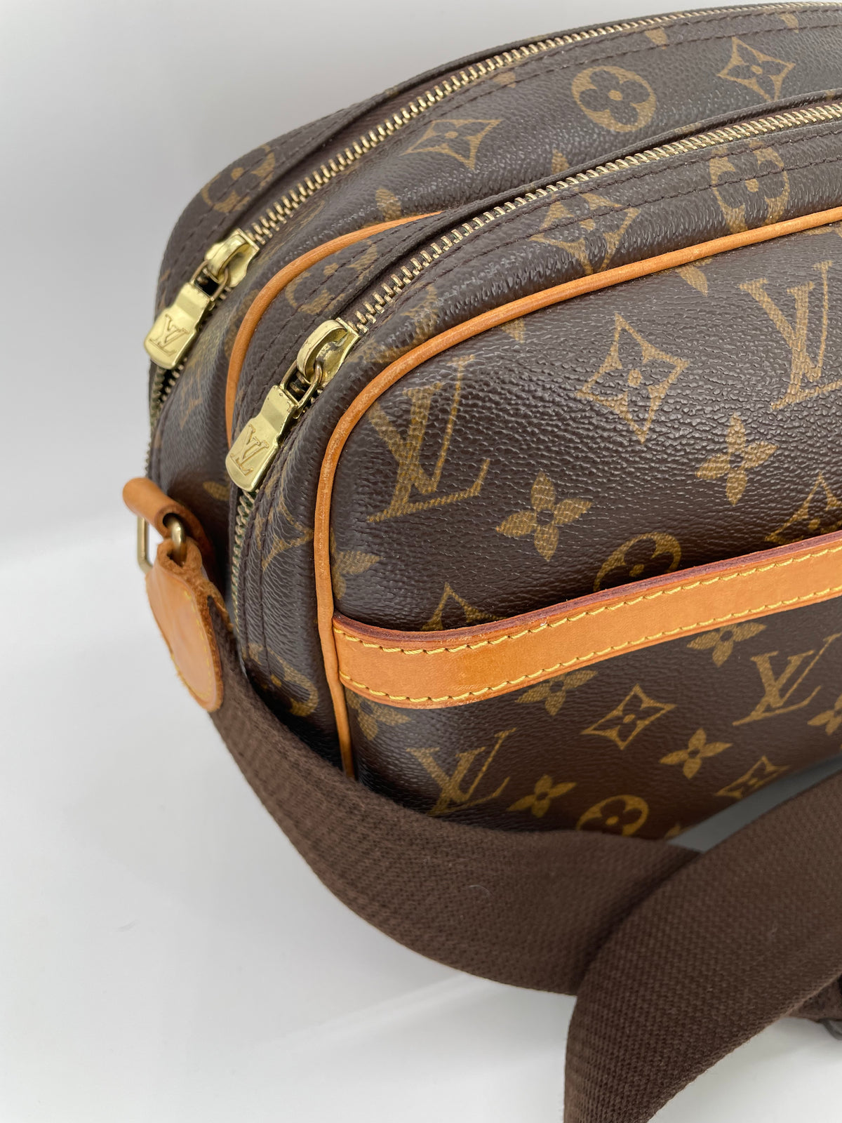 Preloved,  Louis Vuitton Reporter Shoulder Bag, PM