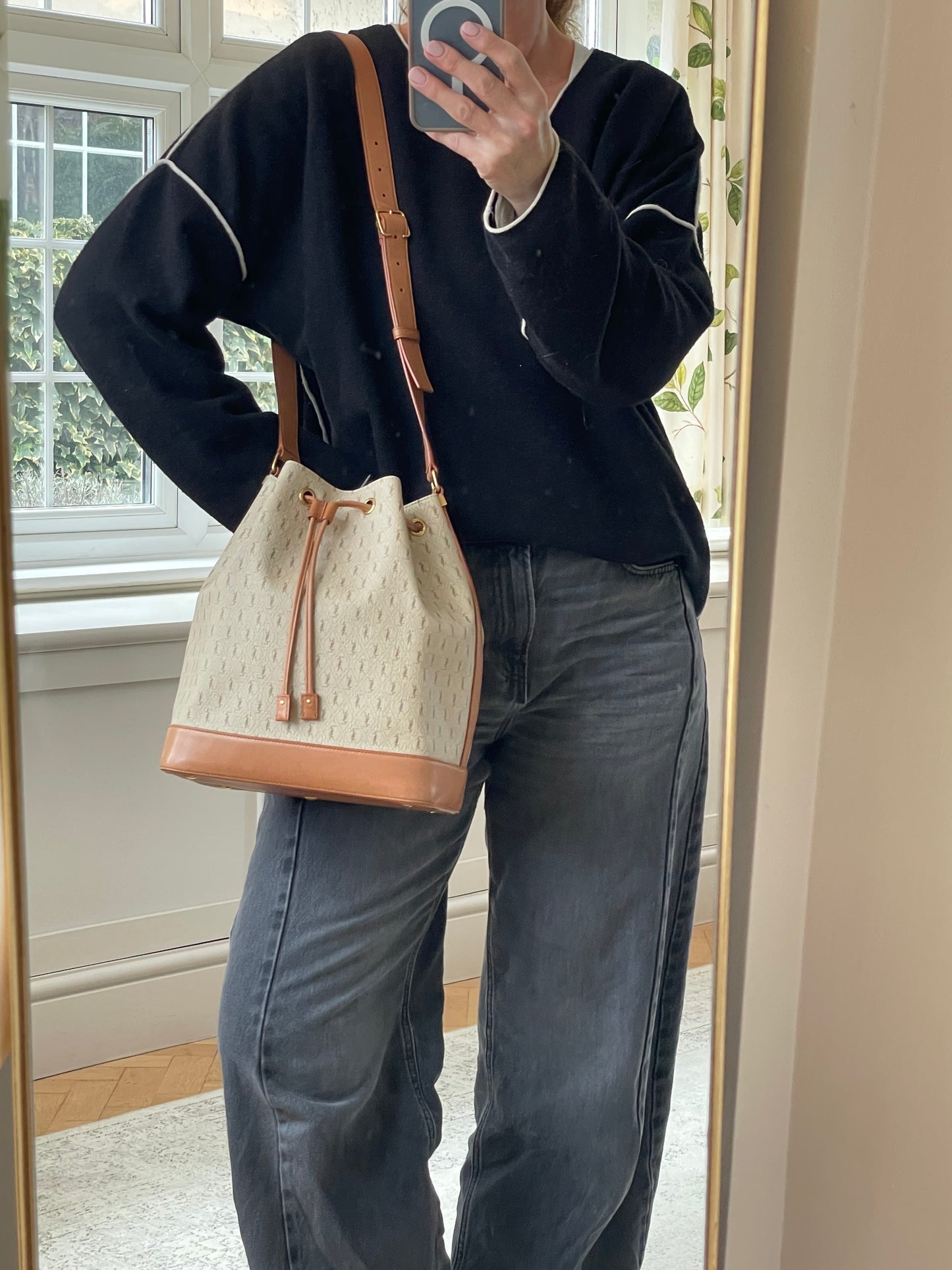 Preloved Saint Laurent Le Monogramme Bucket Bag