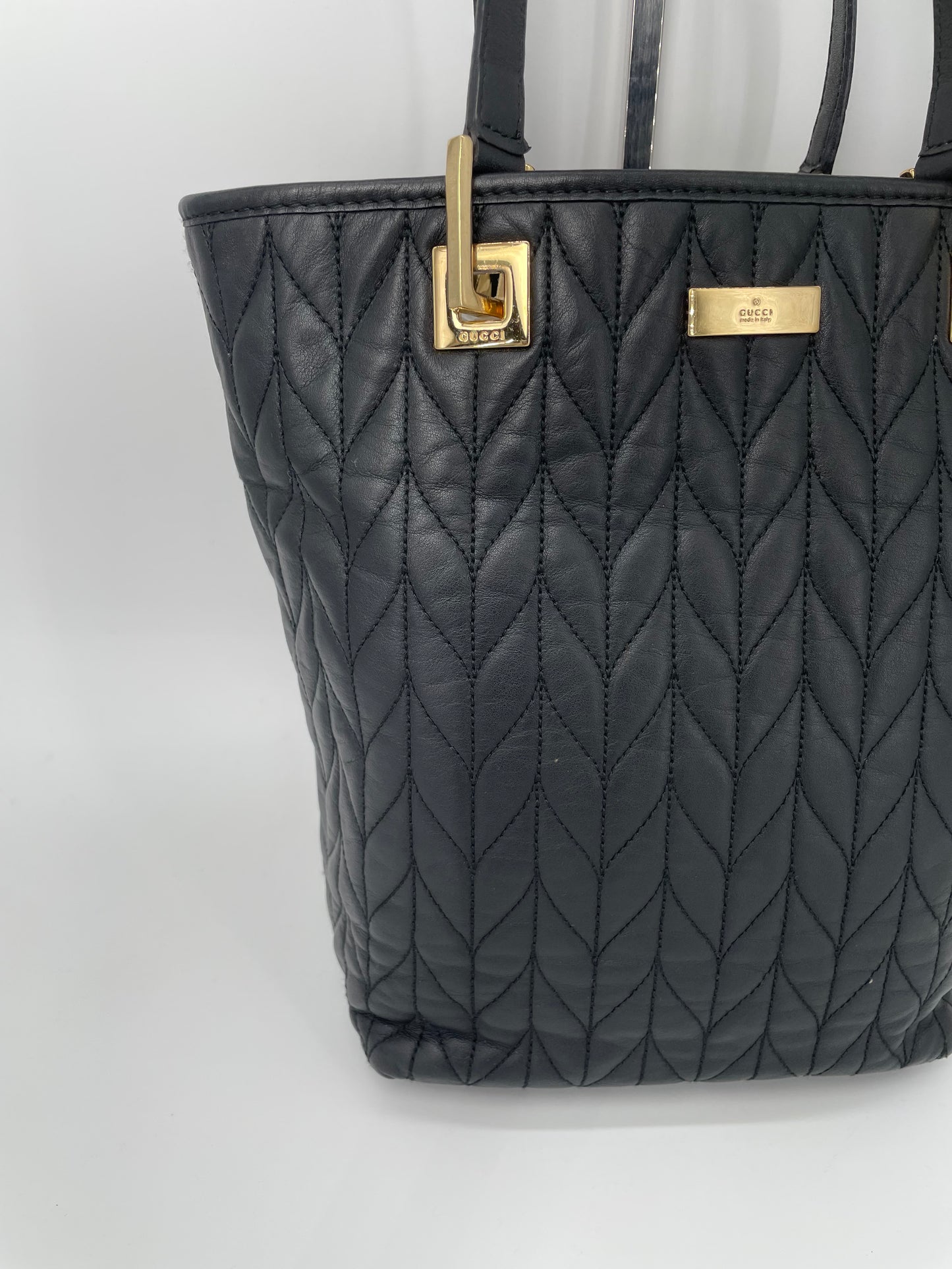 Preloved Gucci Quilted Bucket Top Handle Tote Bag, Small