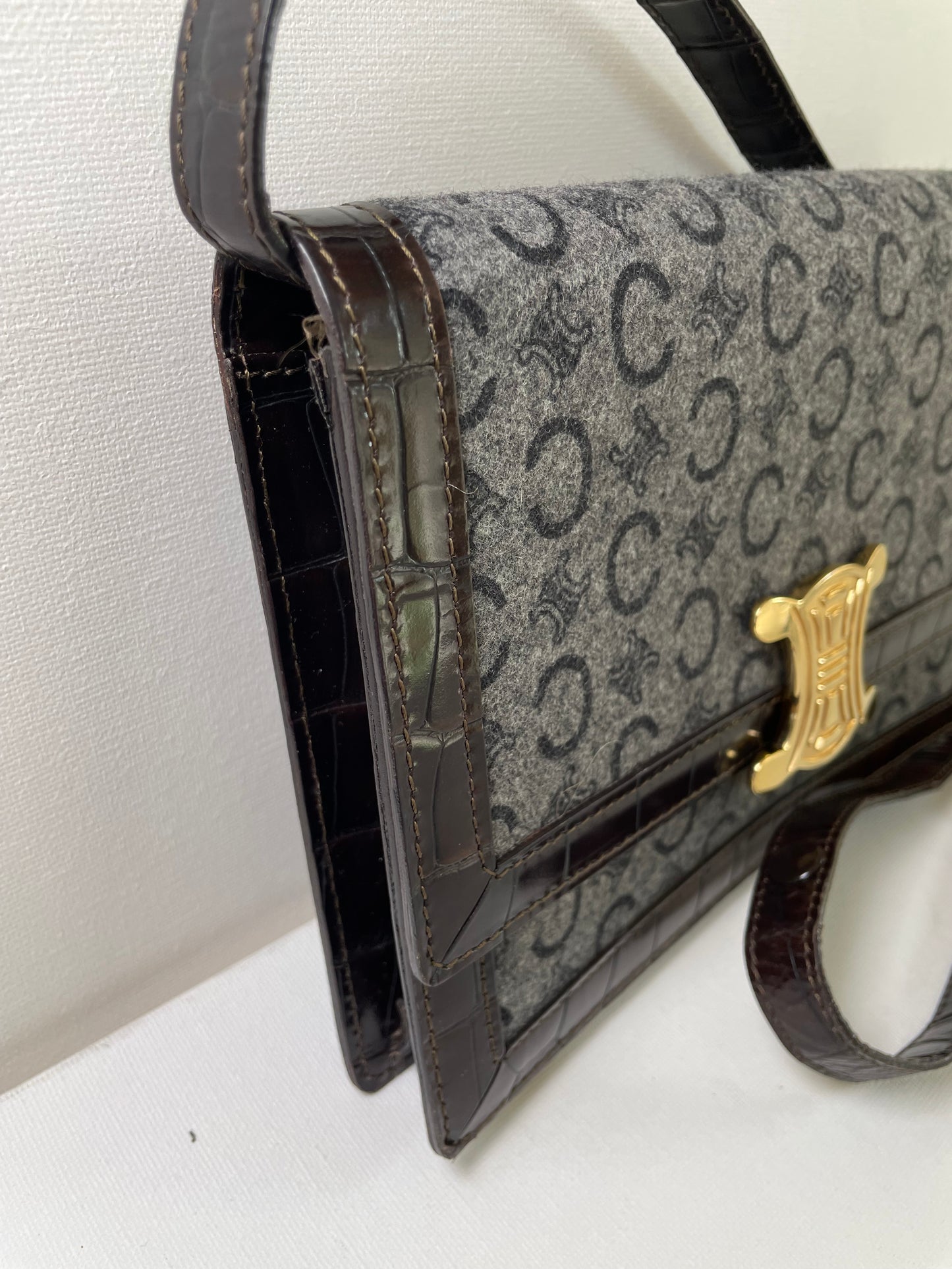 Preloved Celine C Triomphe Shoulder Bag