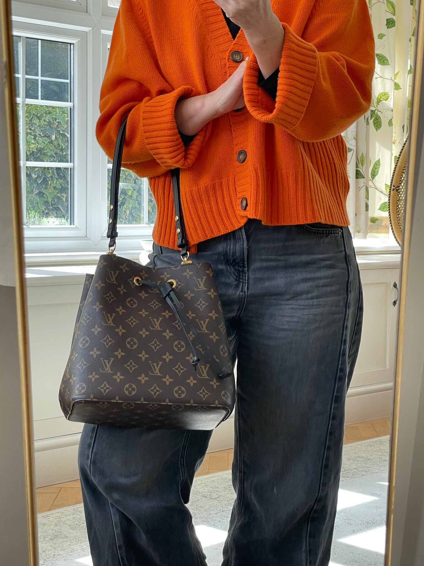 Preloved Louis Vuitton NeoNoe bag
