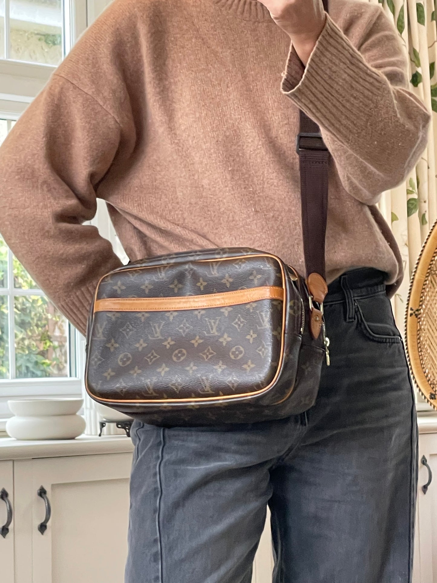 Preloved,  Louis Vuitton Reporter Shoulder Bag, PM