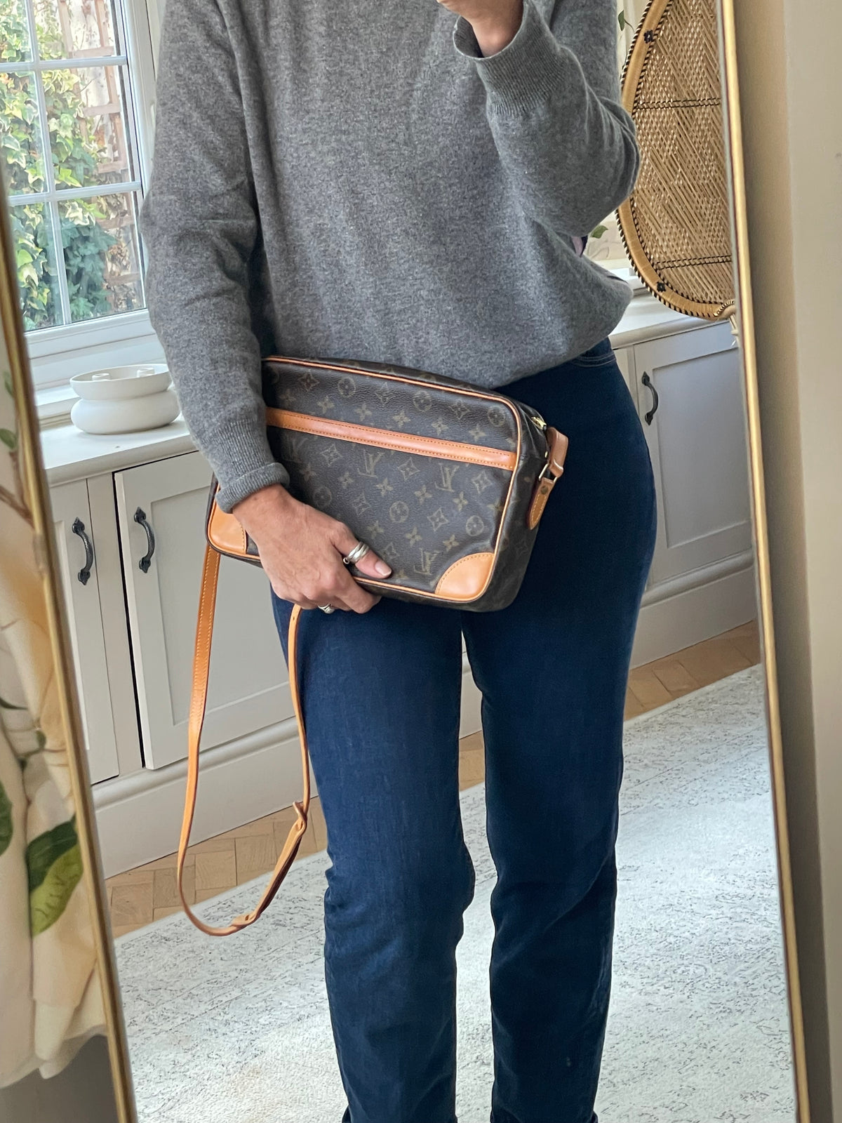 Preloved Vintage Louis Vuitton Canvas Trocadero 30 Bag