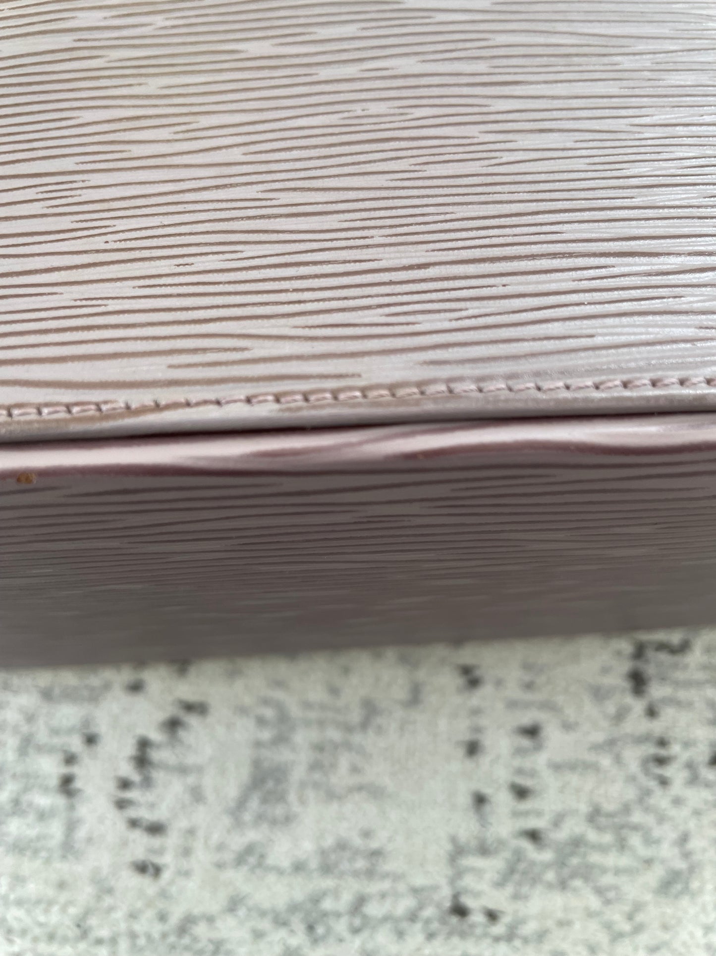 Preloved Vintage Louis Vuitton Epi Leather  Verseau Bucket Bag