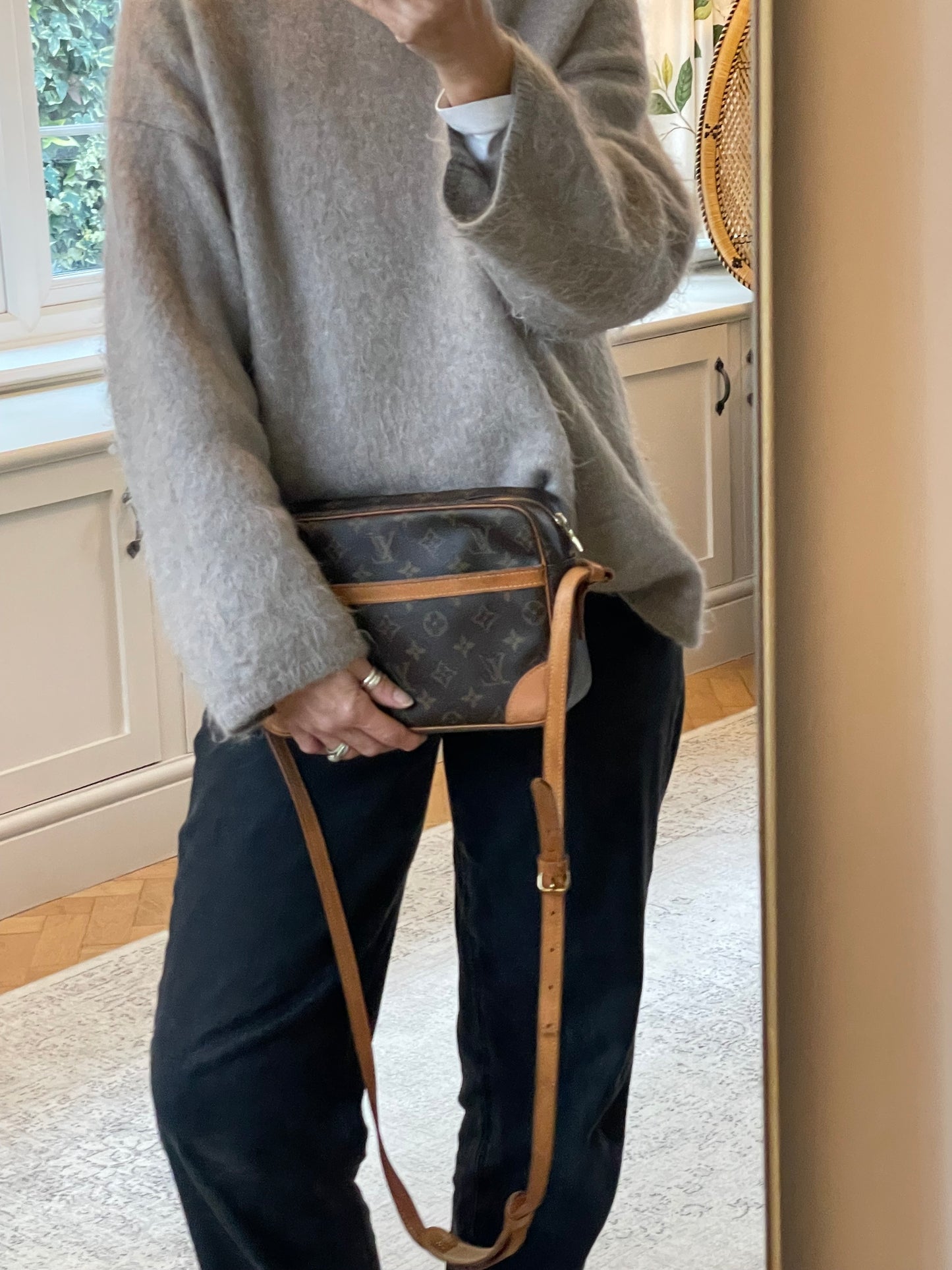 Preloved Vintage Louis Vuitton Canvas Trocadero Bag