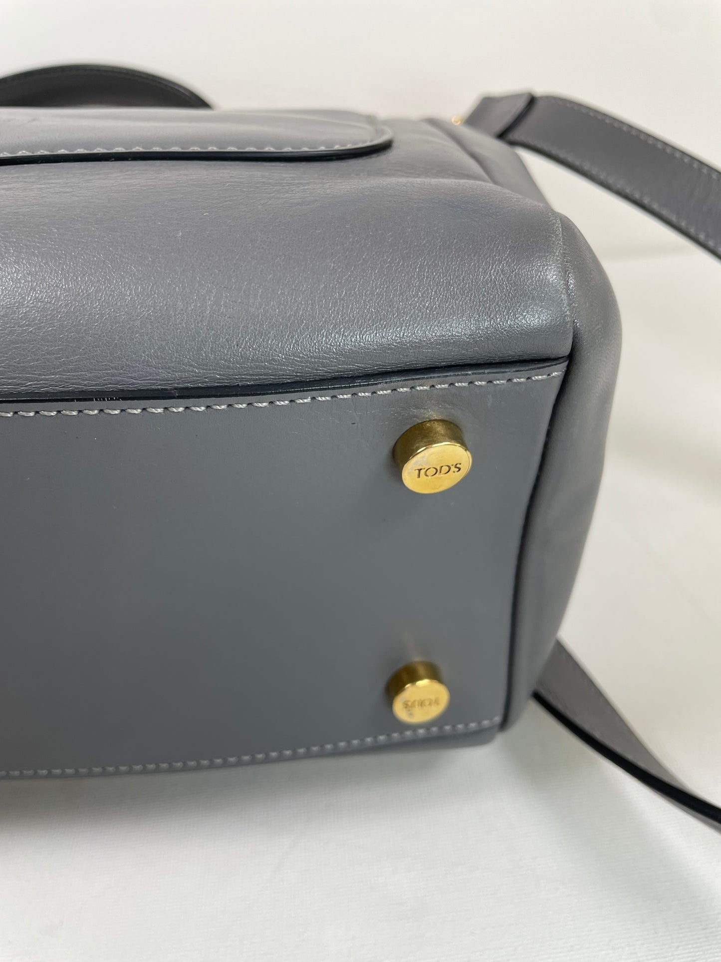 Preloved Tod’s Two Way Wave Bag, Large
