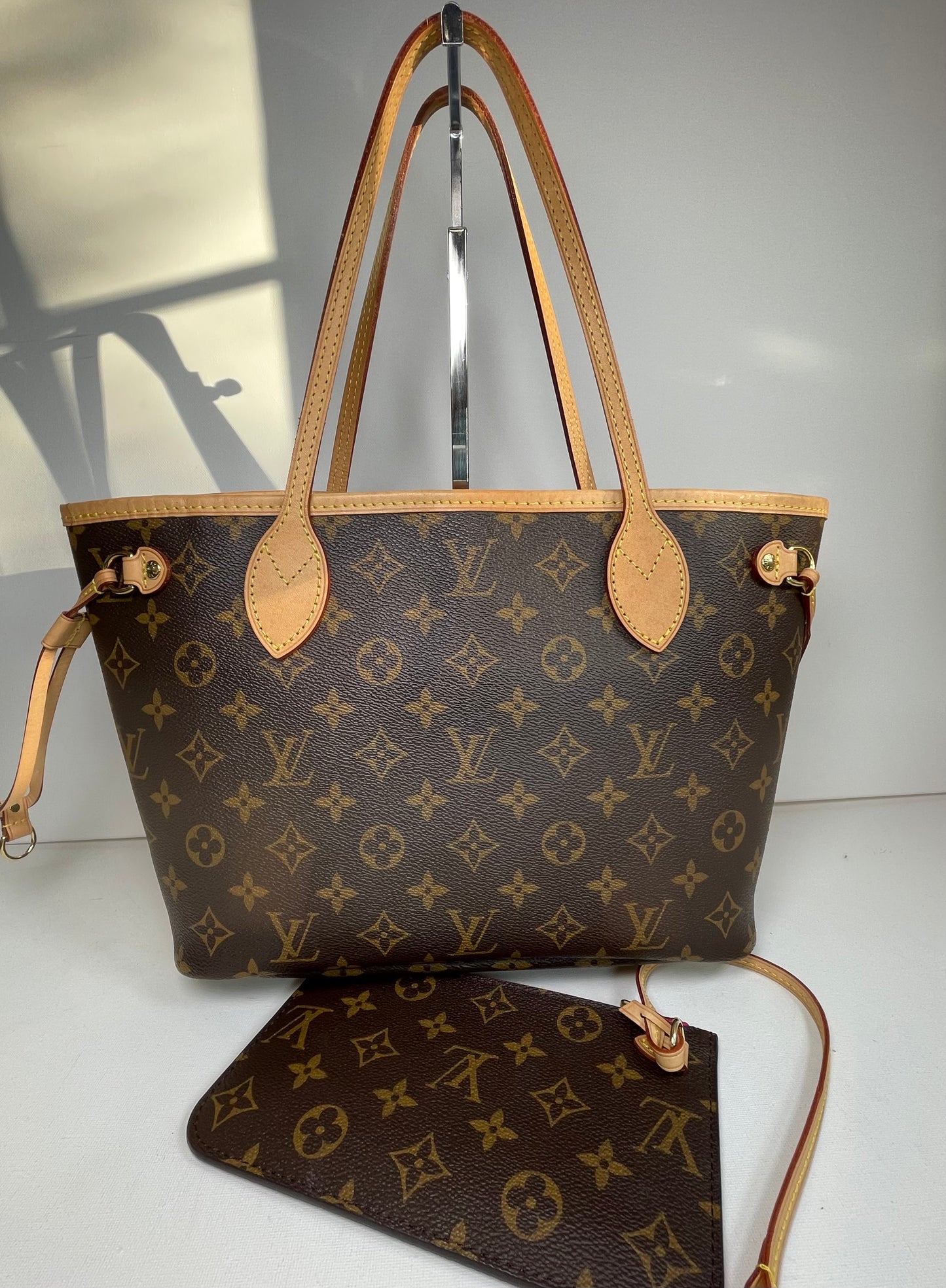 Preloved Louis Vuitton Neverfull Tote Bag, PM