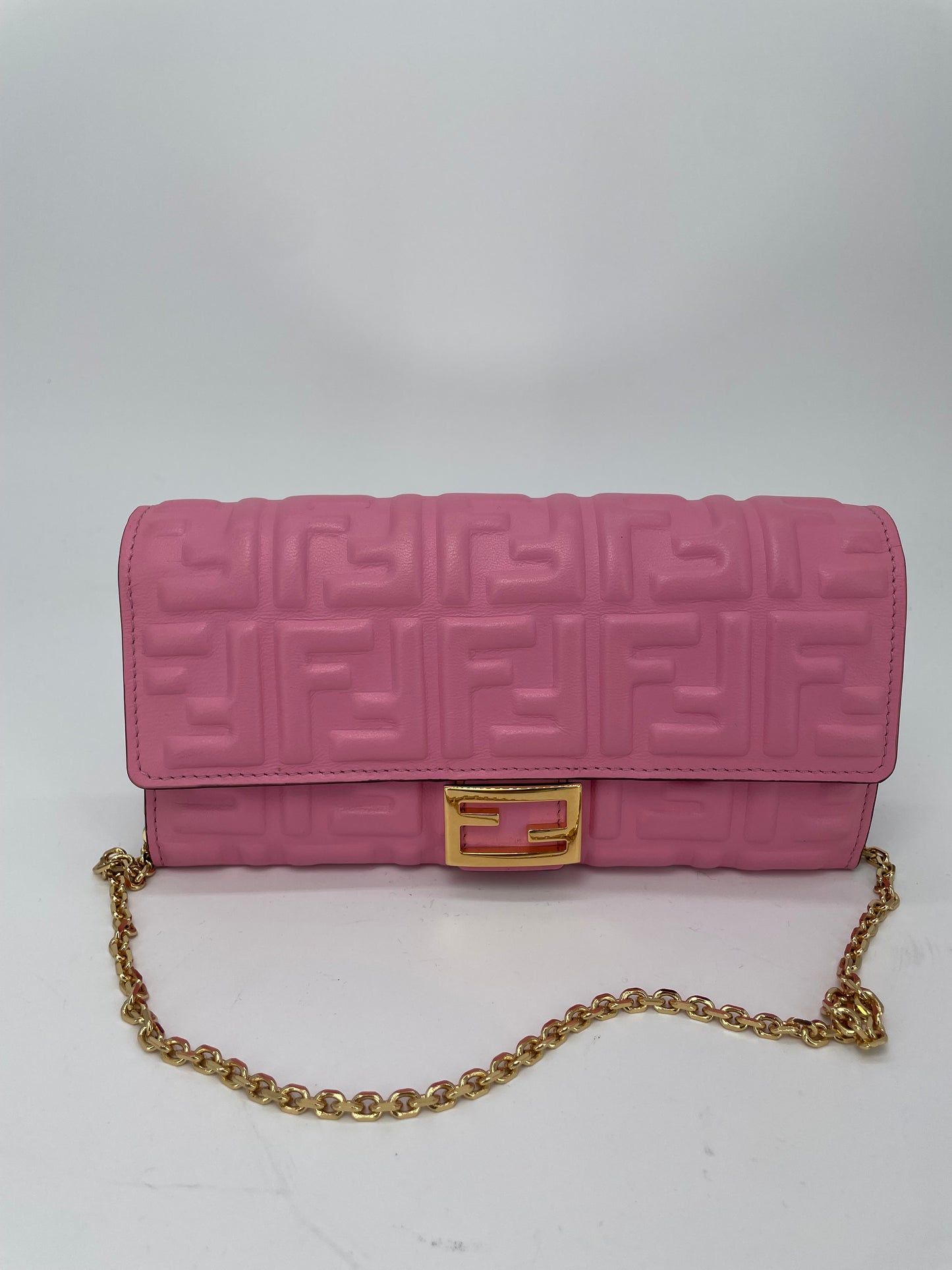 Preloved Fendi FF Embossed Continental Chain Wallet