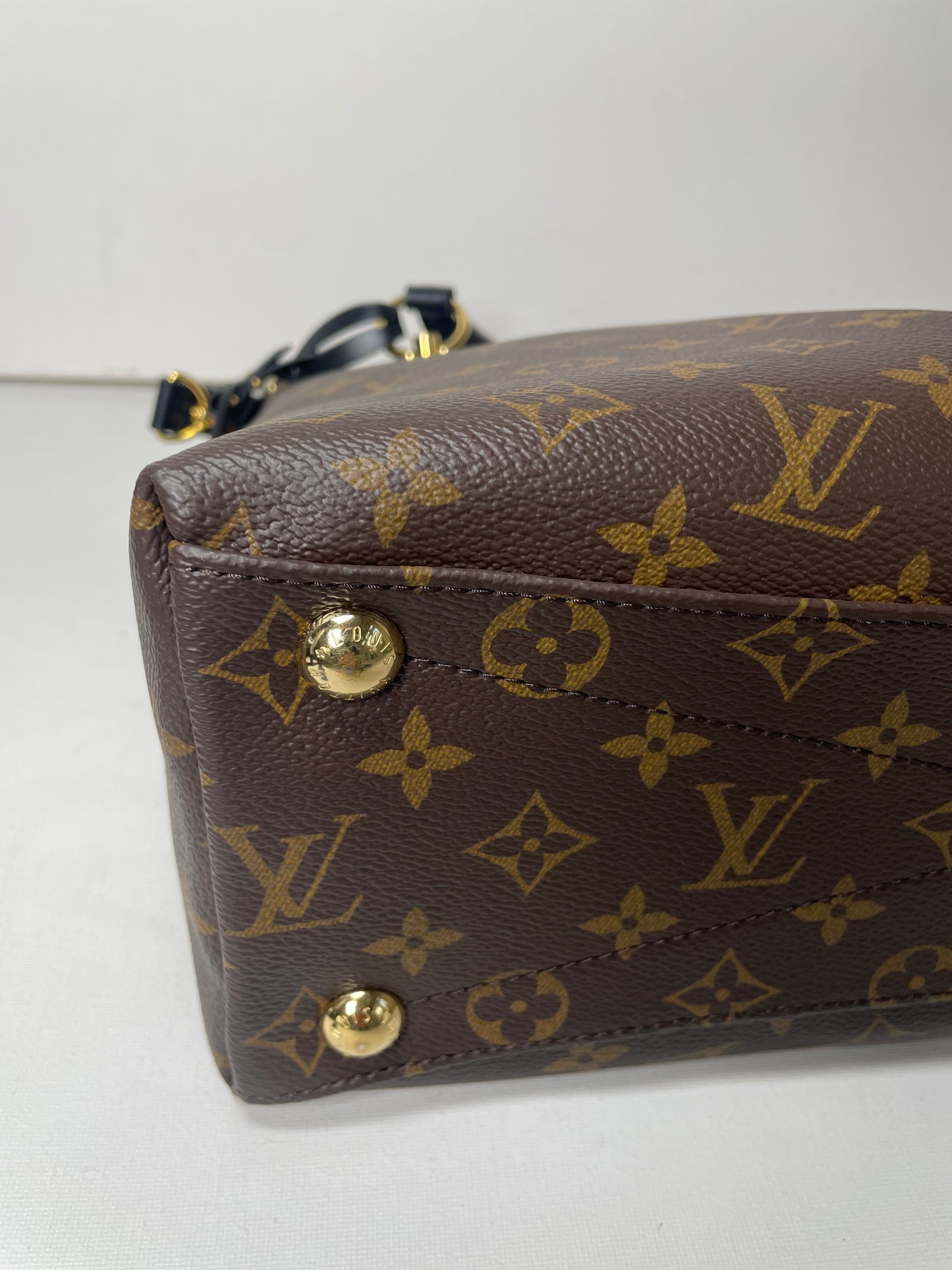 Preloved Louis Vuitton V Tote Bag with Long Strap, MM