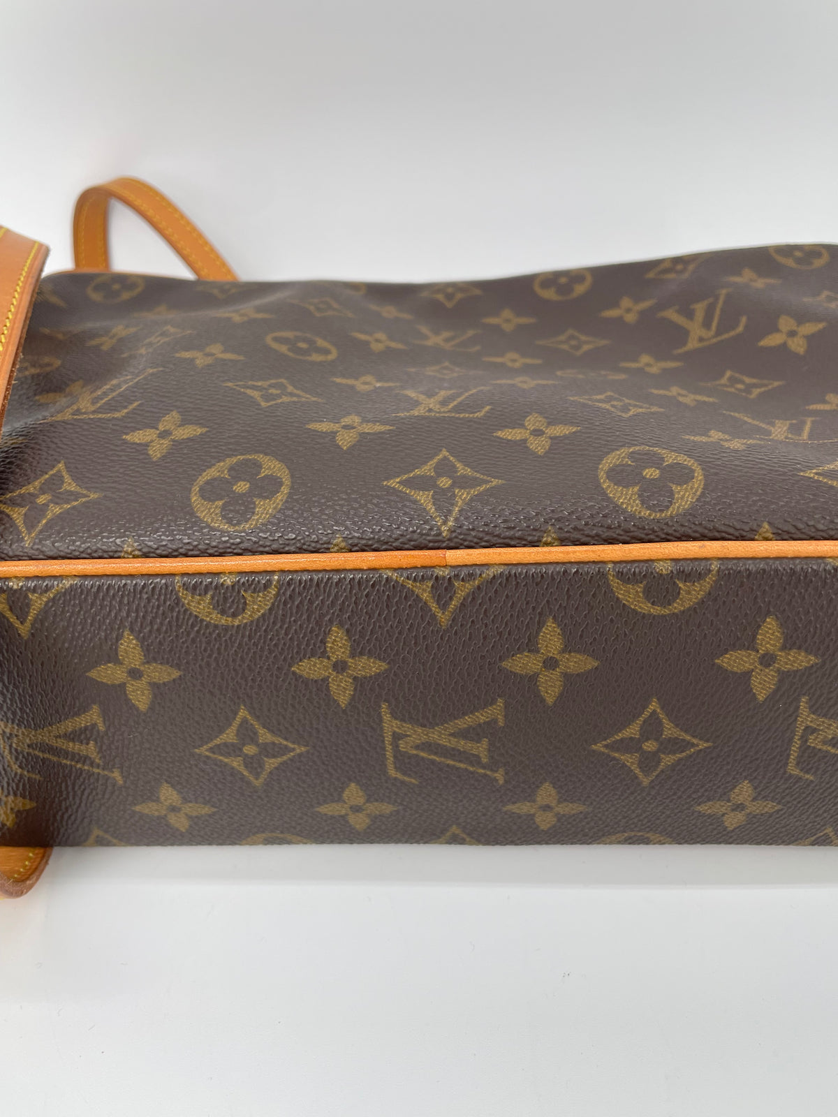 Preloved Vintage Louis Vuitton Canvas Trocadero 30 Bag