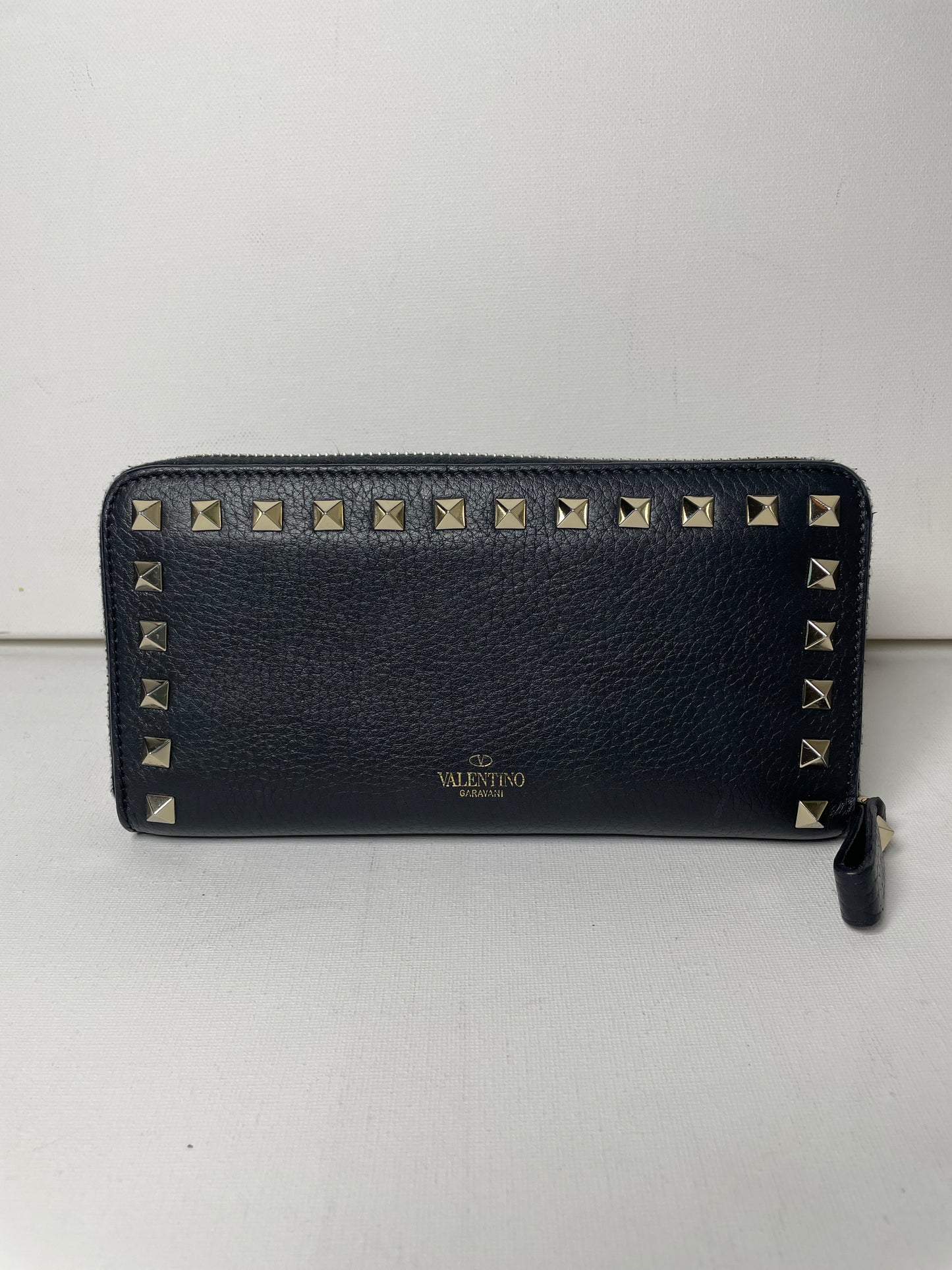 Preloved Valentino Garavani Rockstud Long Wallet