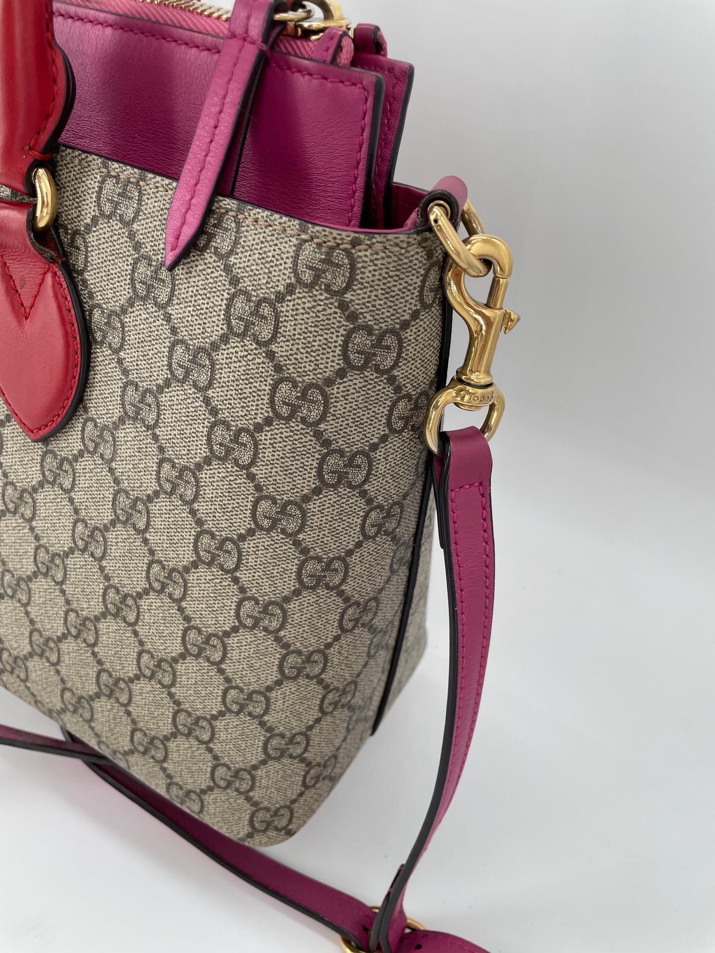 Preloved Gucci Supreme Monogram Tote Bag