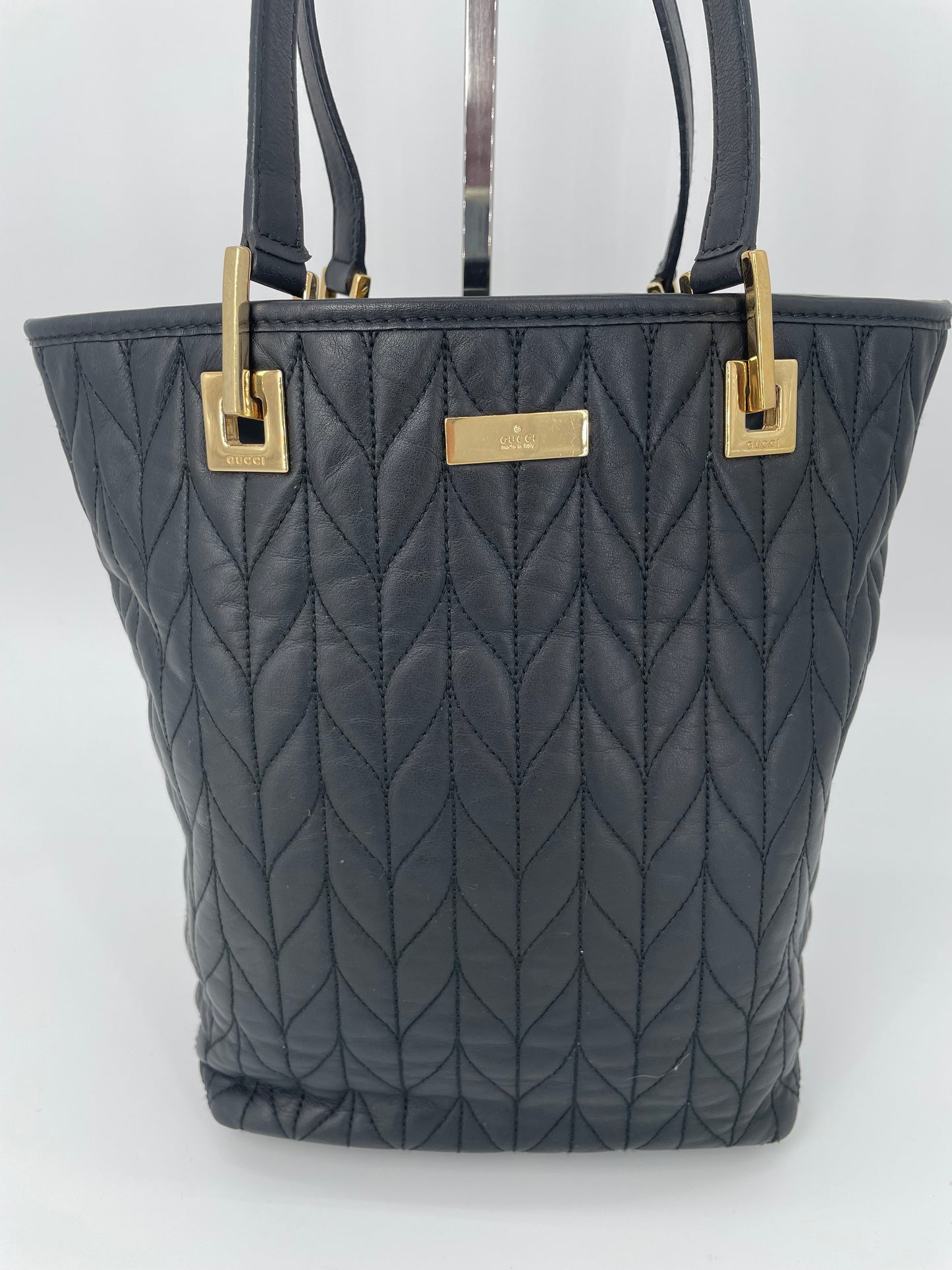 Preloved Gucci Quilted Bucket Top Handle Tote Bag, Small