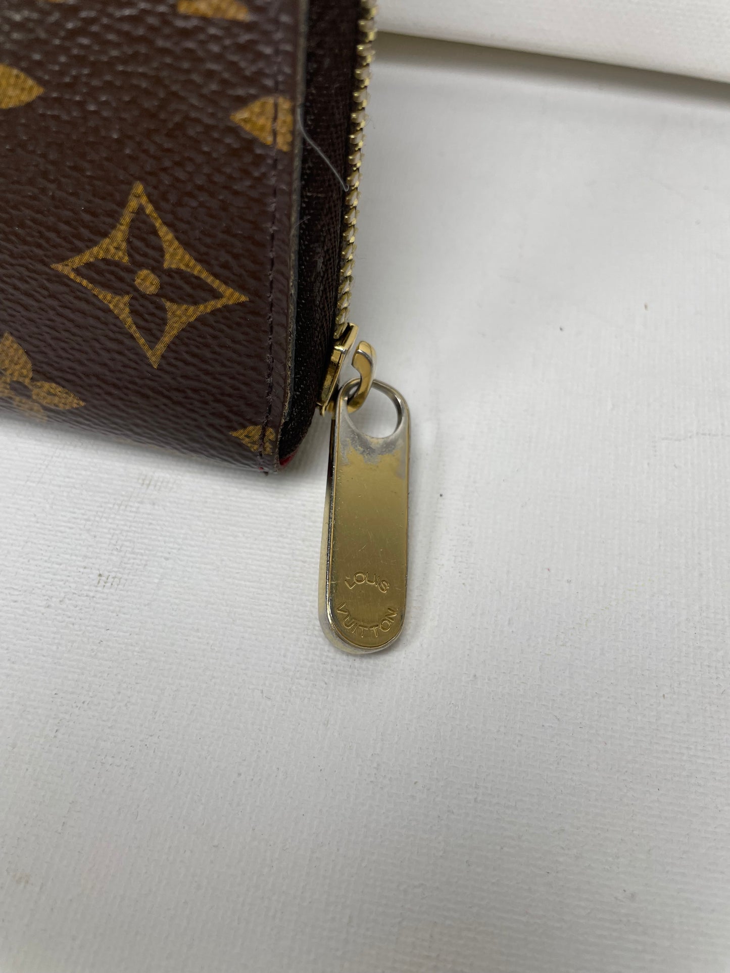 Preloved Louis Vuitton zippy Wallet