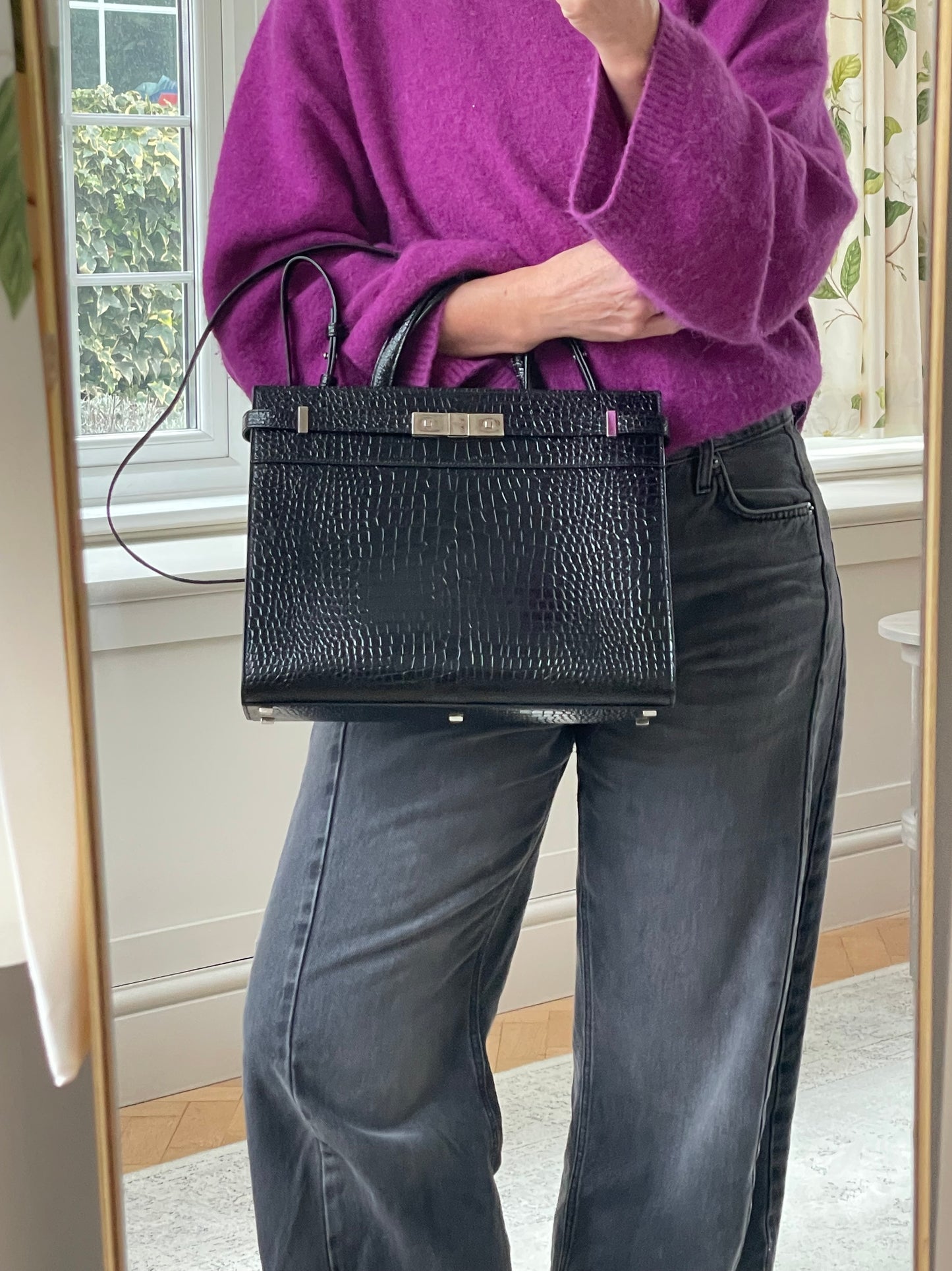 Preloved Saint Laurent Manhattan Tote Bag with Long Strap