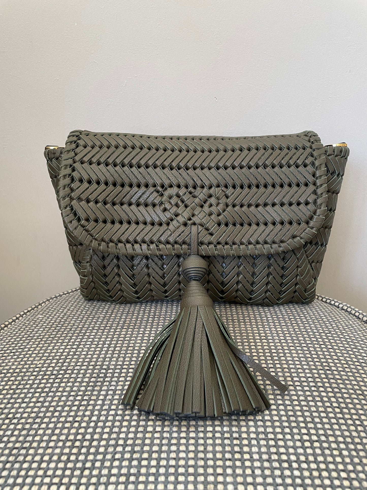 Preloved Anya Hindmarch Neeson Tassel Shoulder Bag