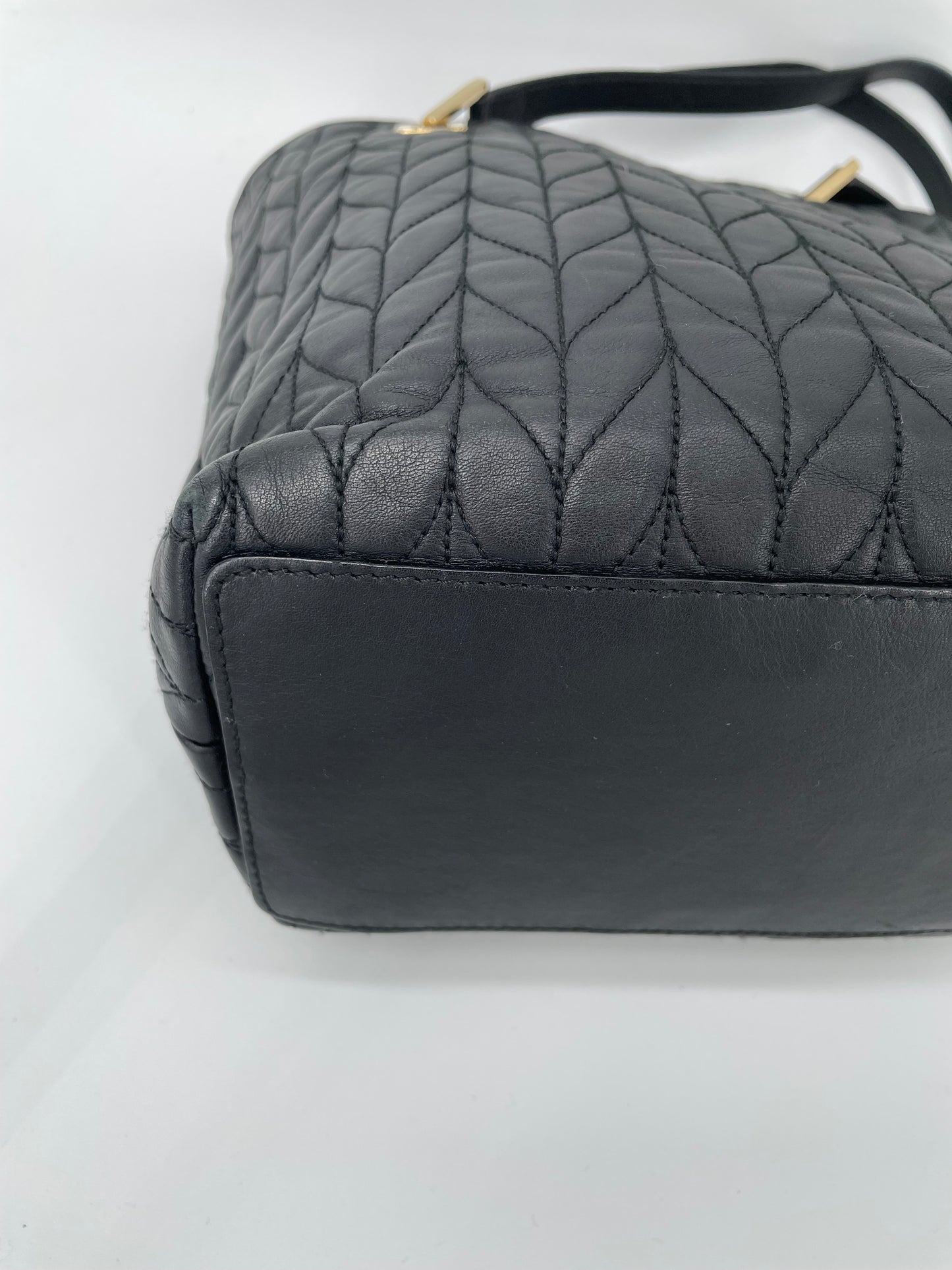 Preloved Gucci Quilted Bucket Top Handle Tote Bag, Small