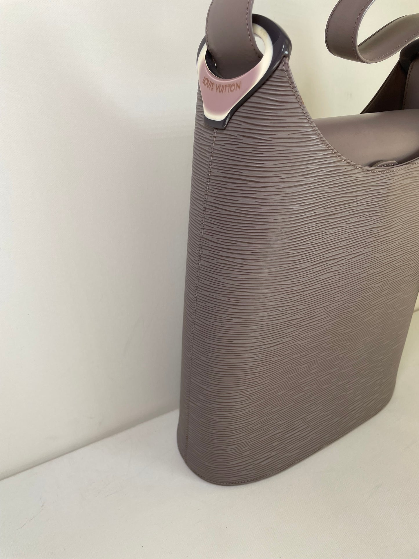 Preloved Vintage Louis Vuitton Epi Leather  Verseau Bucket Bag