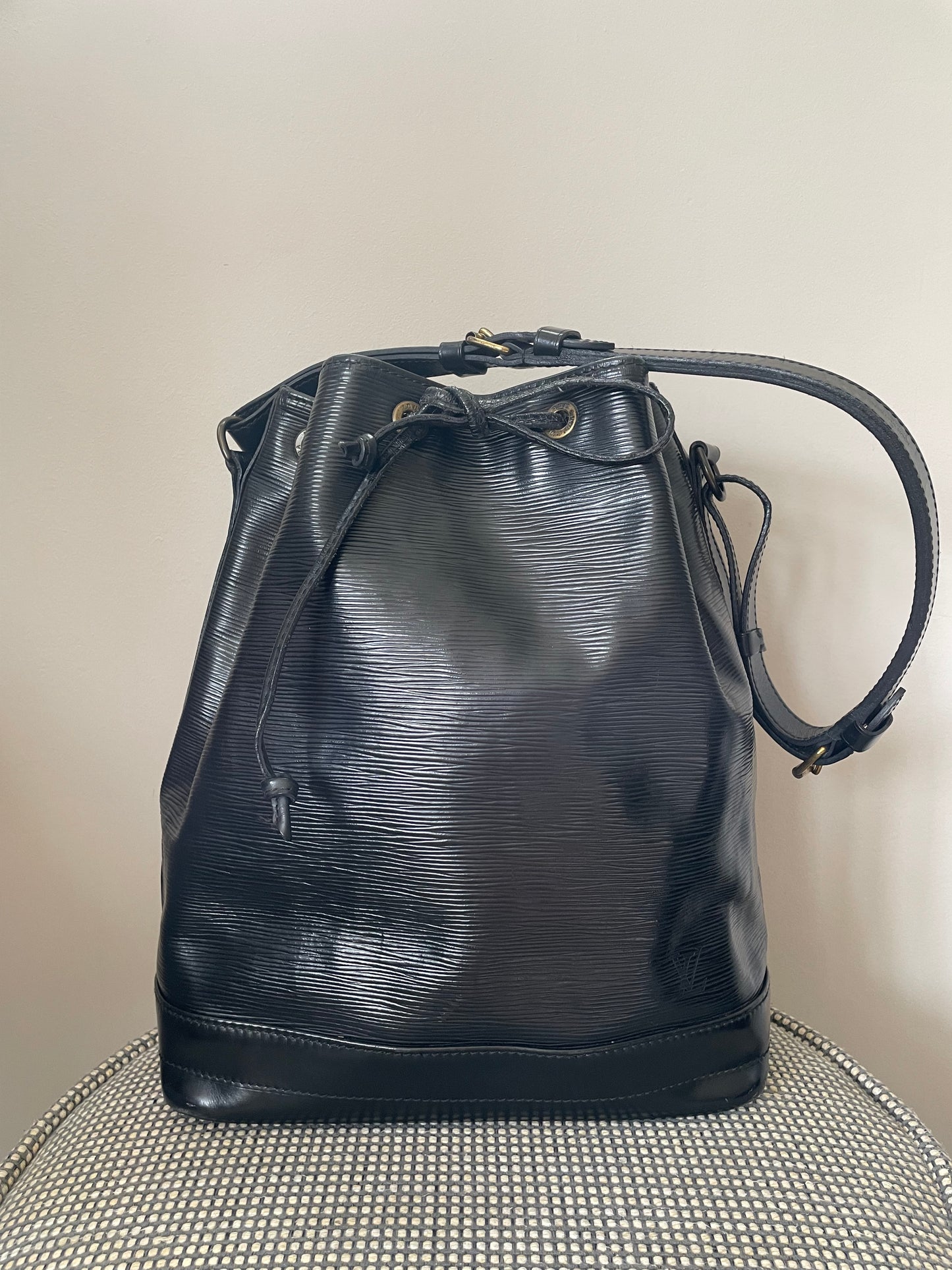 Preloved, Vintage Louis Vuitton Noe Bucket Bag, Large