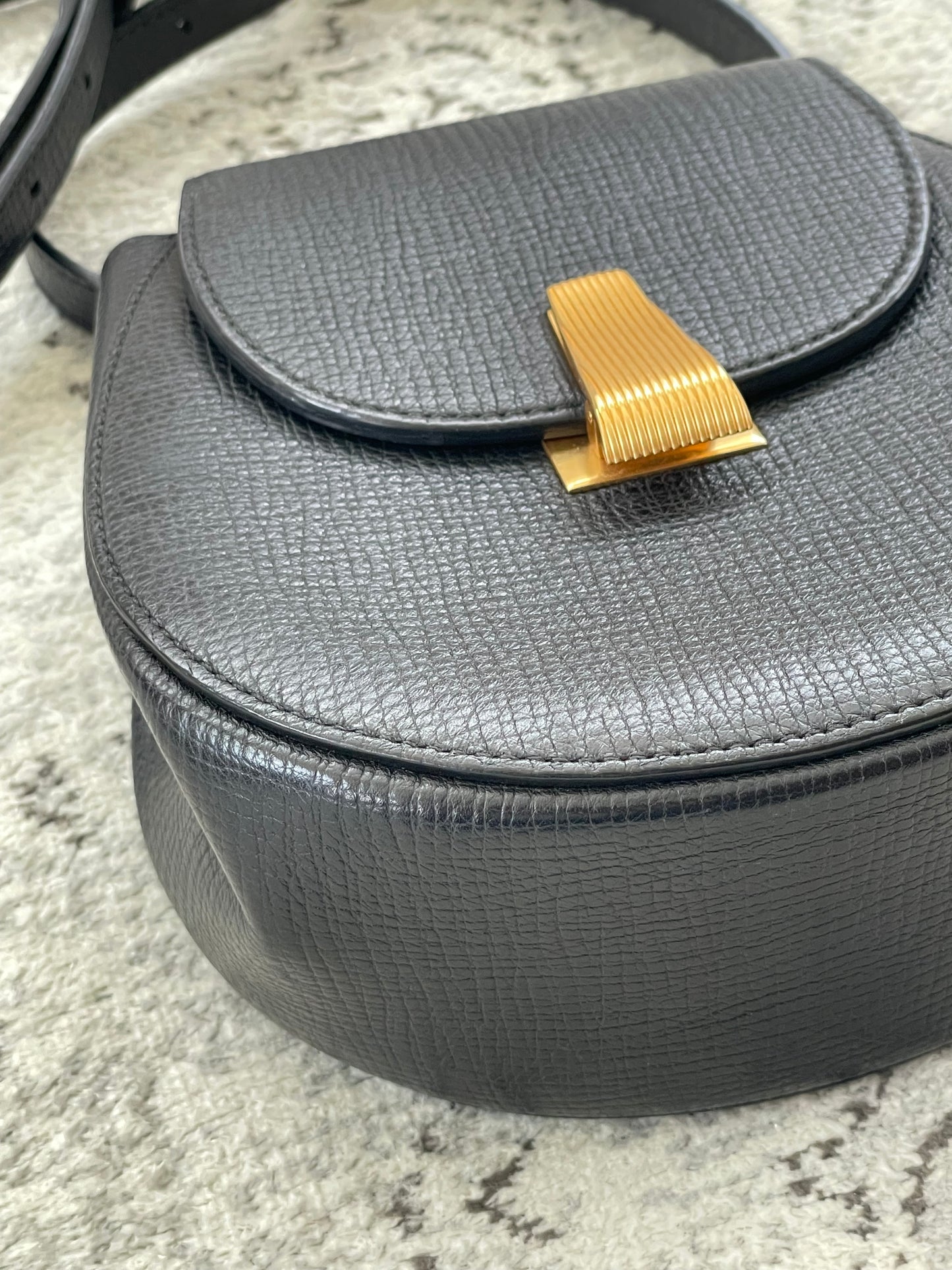 Preloved Bottega Veneta Palmellato Rounded Belt Bag