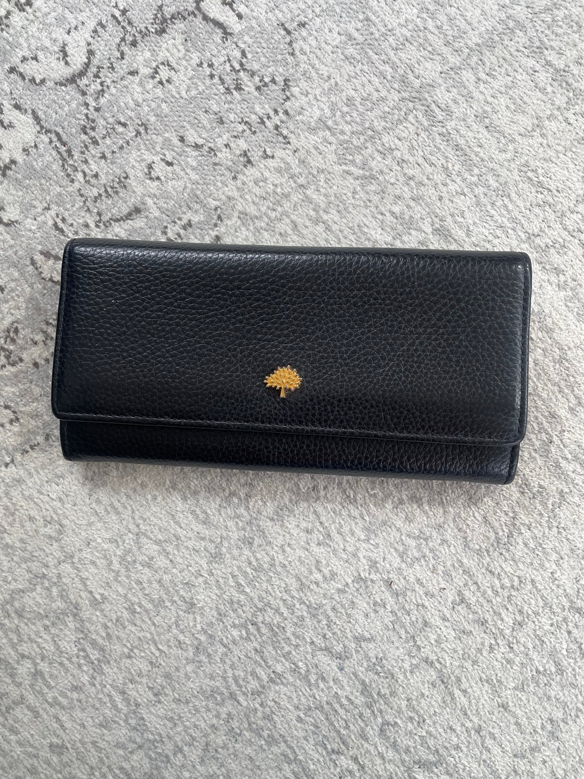 Preloved Mulberry Continental Tree Classic Grain Wallet