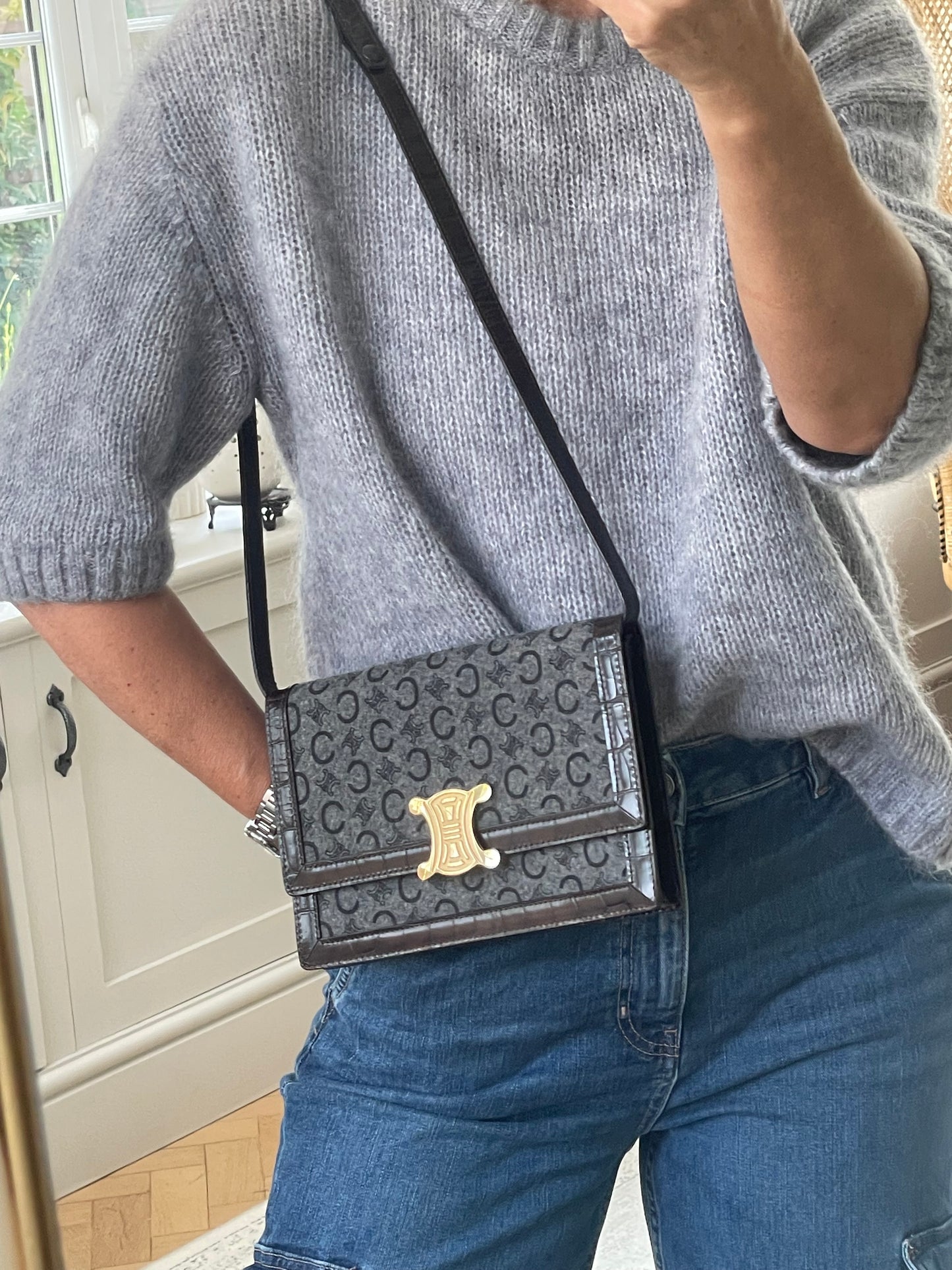 Preloved Celine C Triomphe Shoulder Bag