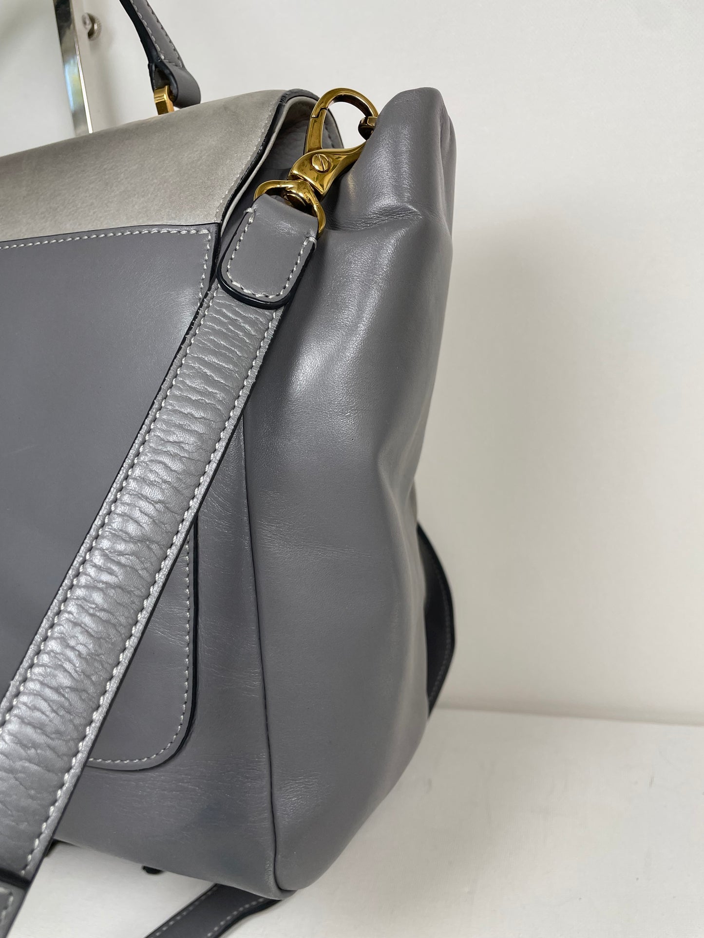 Preloved Tod’s Two Way Wave Bag, Large