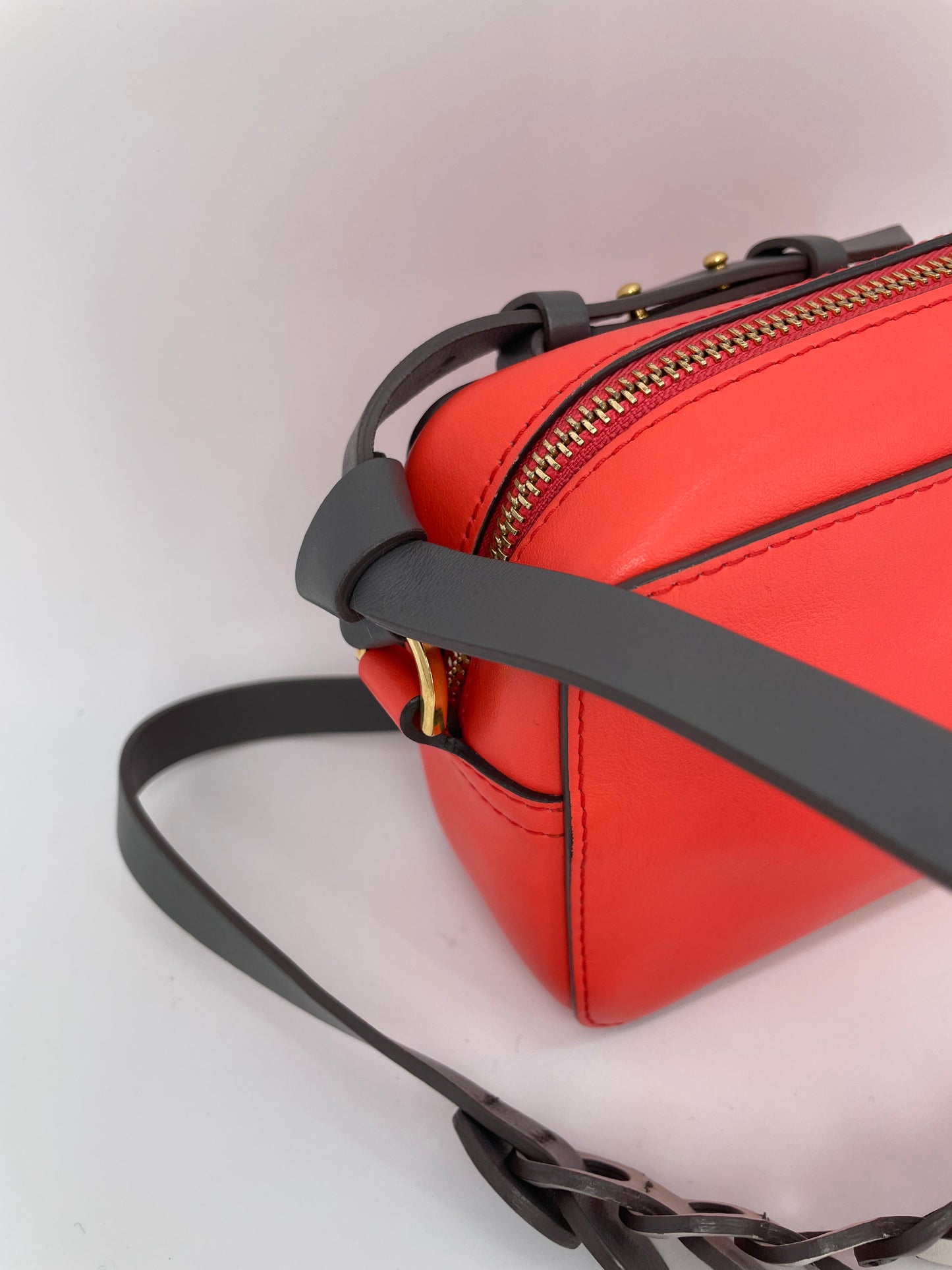 Preloved Anya Hindmarch Circle Camera Crossbody Bag