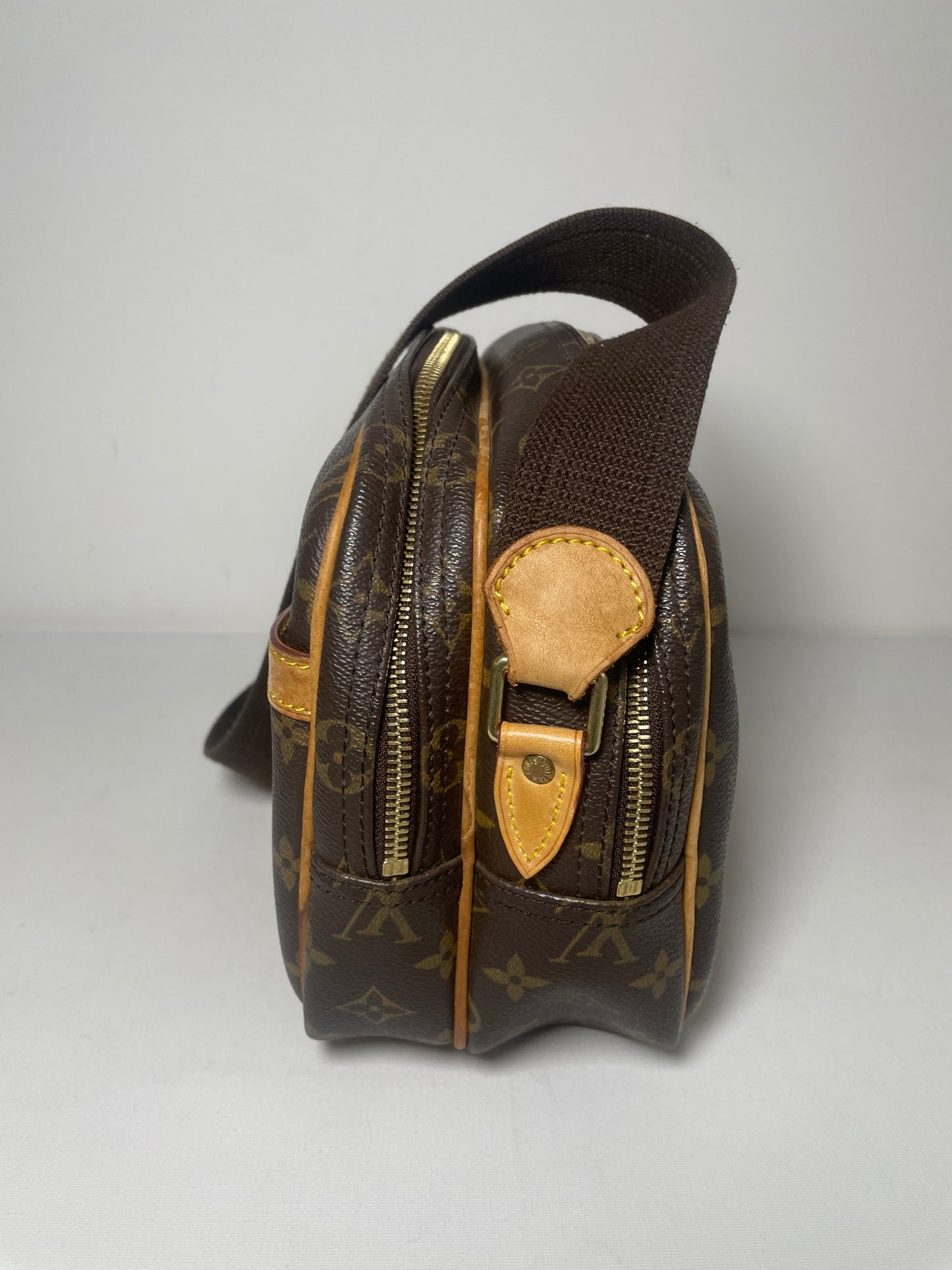 Preloved,  Louis Vuitton Reporter Shoulder Bag, PM
