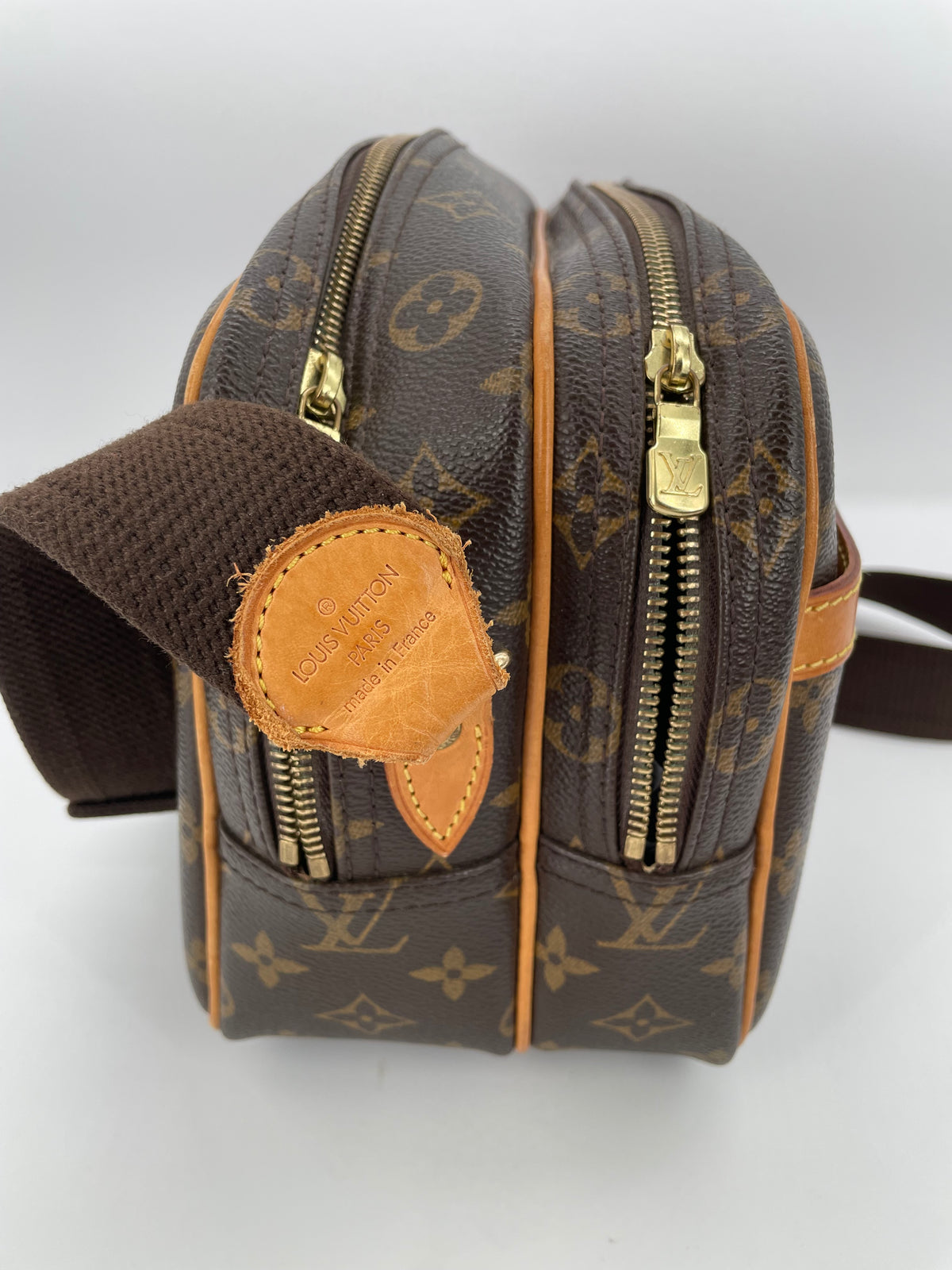 Preloved,  Louis Vuitton Reporter Shoulder Bag, PM