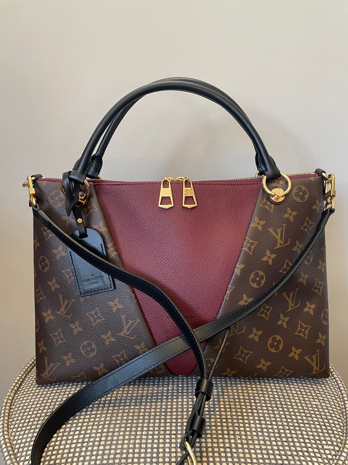 Preloved Louis Vuitton V Tote Bag with Long Strap, MM