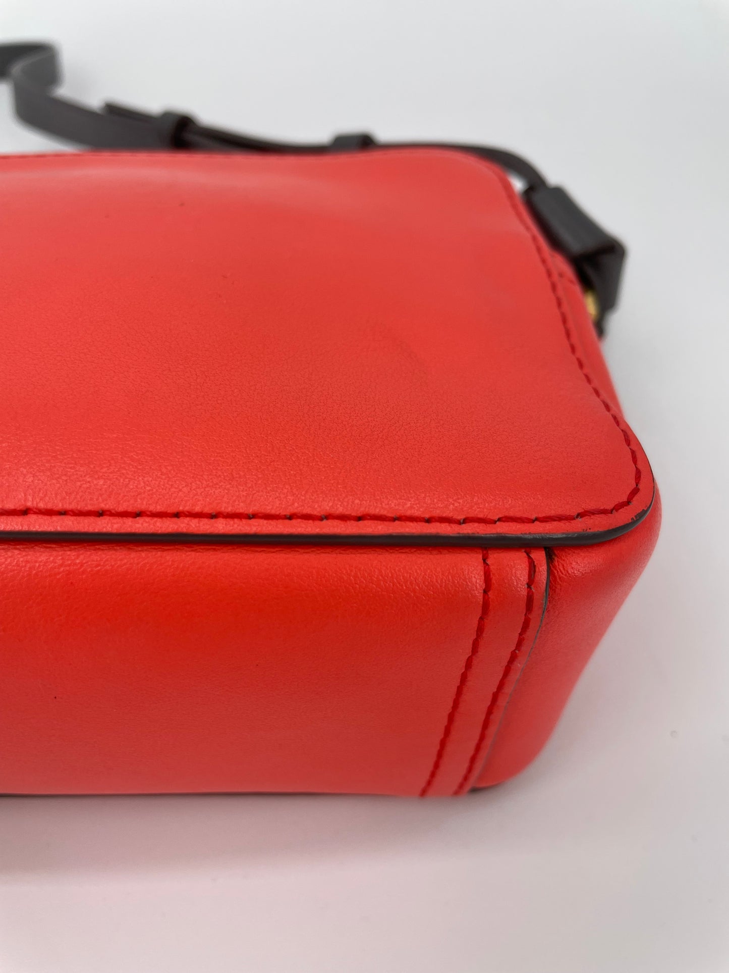 Preloved Anya Hindmarch Circle Camera Crossbody Bag