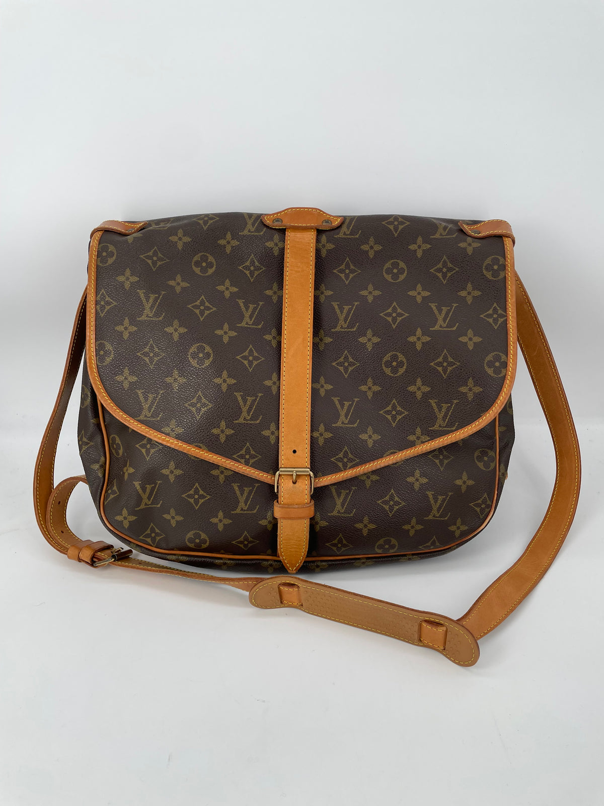 Preloved Vintage Louis Vuitton Saumur 35 Messenger Bag, large