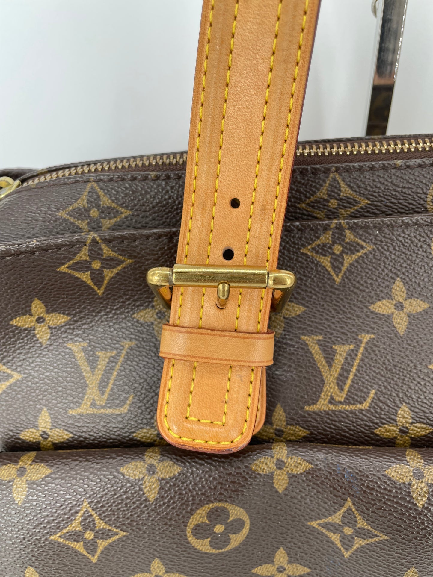 Preloved Louis Vuitton Multipli Cite Shoulder Tote Bag