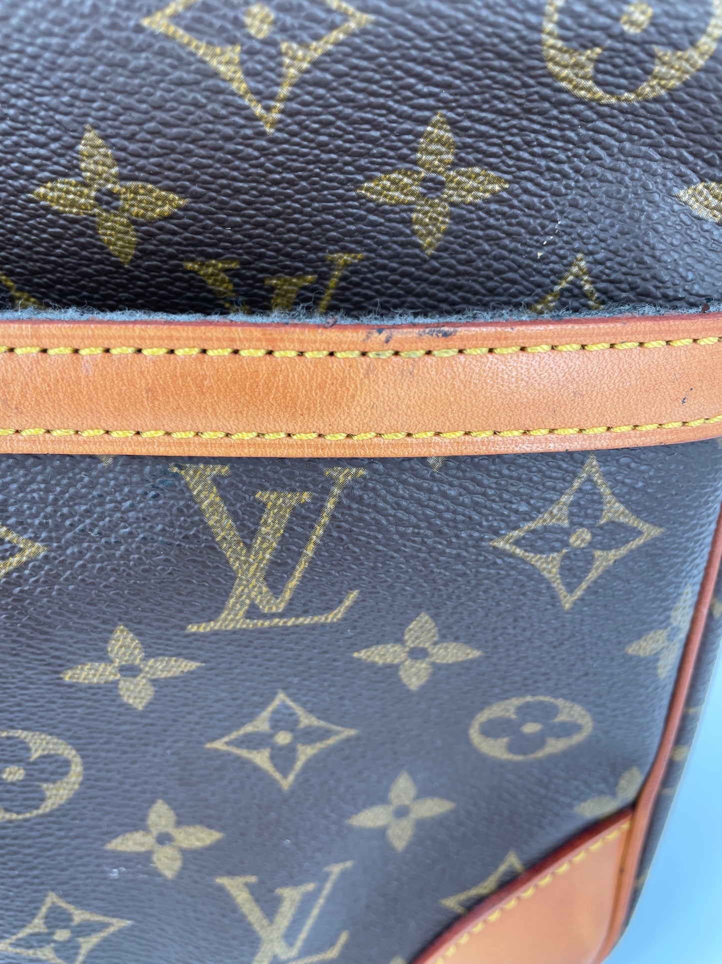 Preloved Vintage Louis Vuitton Canvas Trocadero Bag