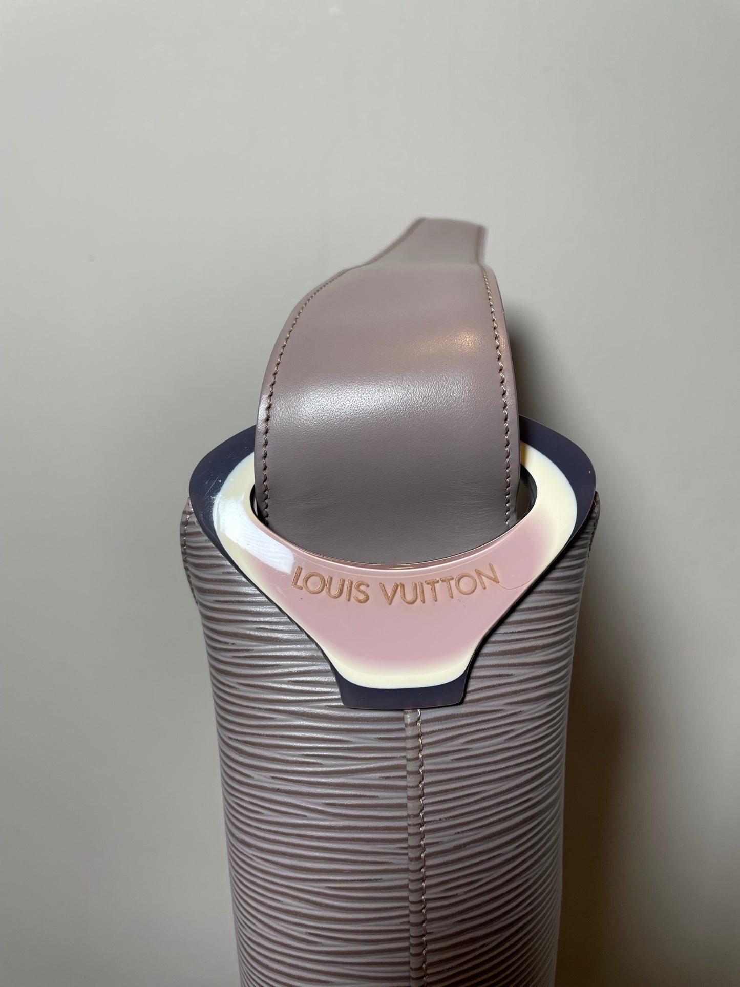 Preloved Vintage Louis Vuitton Epi Leather  Verseau Bucket Bag