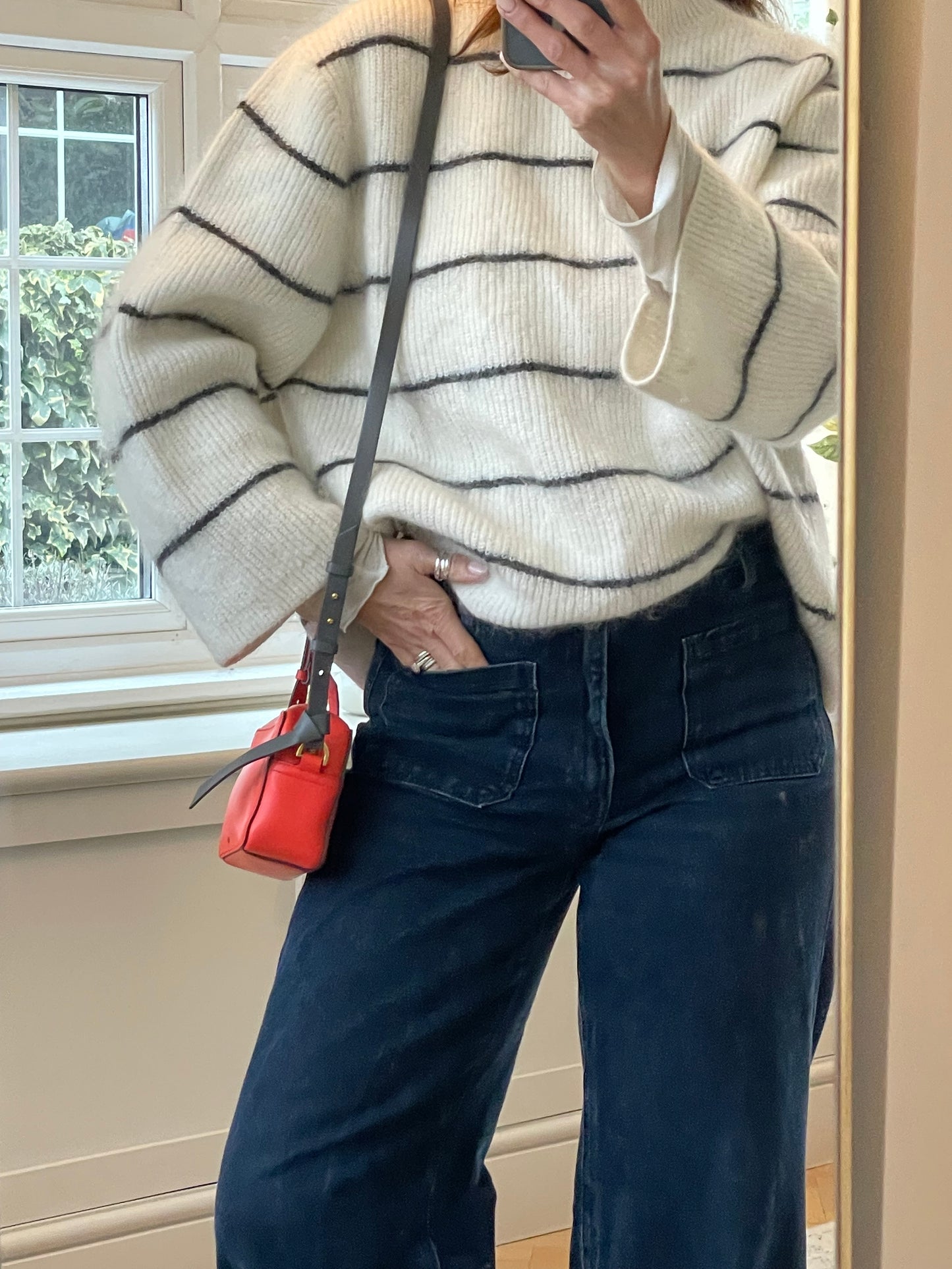 Preloved Anya Hindmarch Circle Camera Crossbody Bag